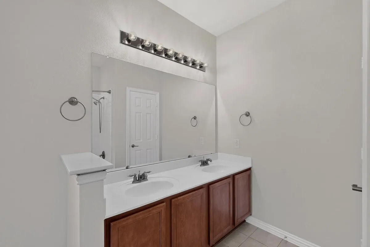 Townhouse For Rent in Denton County , 7217 Mediterranean Drive, Plano, Texas 75093, 2 Bedroom, 2 Bathroom, 2 Garage spaces, 1,562 Sqft, built in 2005, mls#21386992, Real Estate Agent in Plano, Homes For Rent in Denton county, Homes For Rent in Plano, Realtor in Plano Texas, Real Estate Brokerage Independent Realty Texas, Luminita Cordes Realtor