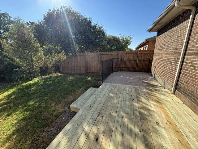 Townhouse For Sale in Tarrant County , 1412 Ravenwood Drive, Mansfield, Texas 76063, 4 Bedroom, 3 Bathroom, 2 Garage spaces, 2,324 Sqft, built in 2006, mls#21374925, Real Estate Agent in Mansfield, Homes For Sale in Tarrant county, Homes For Sale in Mansfield, Realtor in Mansfield Texas, Real Estate Brokerage Independent Realty Texas, Luminita Cordes Realtor