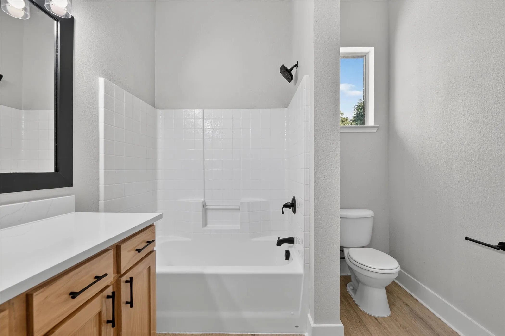 Townhouse For Sale in Tarrant County , 1412 Ravenwood Drive, Mansfield, Texas 76063, 4 Bedroom, 3 Bathroom, 2 Garage spaces, 2,324 Sqft, built in 2006, mls#21374925, Real Estate Agent in Mansfield, Homes For Sale in Tarrant county, Homes For Sale in Mansfield, Realtor in Mansfield Texas, Real Estate Brokerage Independent Realty Texas, Luminita Cordes Realtor
