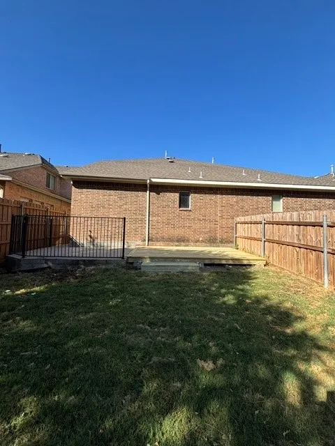 Townhouse For Sale in Tarrant County , 1412 Ravenwood Drive, Mansfield, Texas 76063, 4 Bedroom, 3 Bathroom, 2 Garage spaces, 2,324 Sqft, built in 2006, mls#21374925, Real Estate Agent in Mansfield, Homes For Sale in Tarrant county, Homes For Sale in Mansfield, Realtor in Mansfield Texas, Real Estate Brokerage Independent Realty Texas, Luminita Cordes Realtor