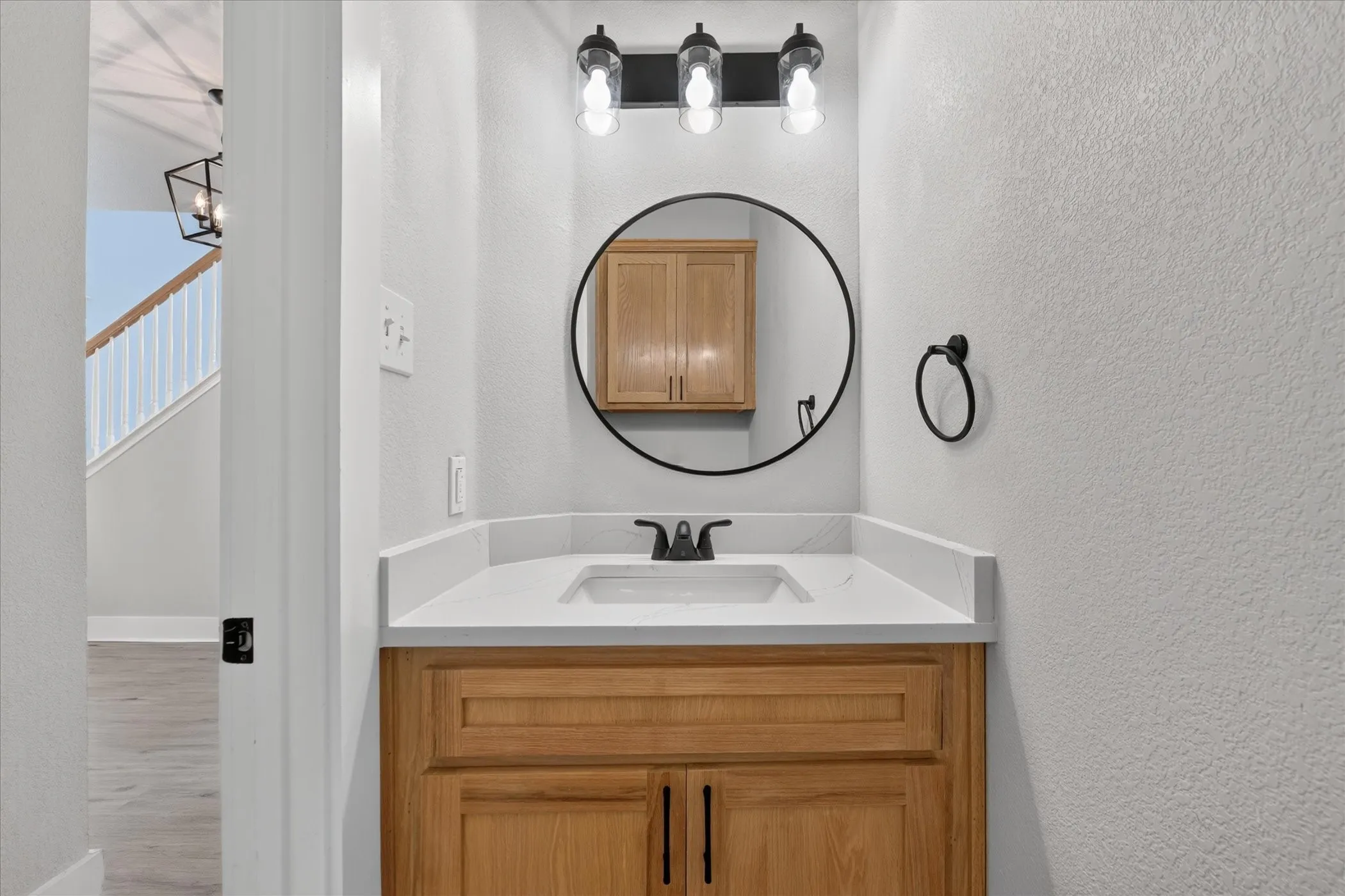 Townhouse For Sale in Tarrant County , 1412 Ravenwood Drive, Mansfield, Texas 76063, 4 Bedroom, 3 Bathroom, 2 Garage spaces, 2,324 Sqft, built in 2006, mls#21374925, Real Estate Agent in Mansfield, Homes For Sale in Tarrant county, Homes For Sale in Mansfield, Realtor in Mansfield Texas, Real Estate Brokerage Independent Realty Texas, Luminita Cordes Realtor