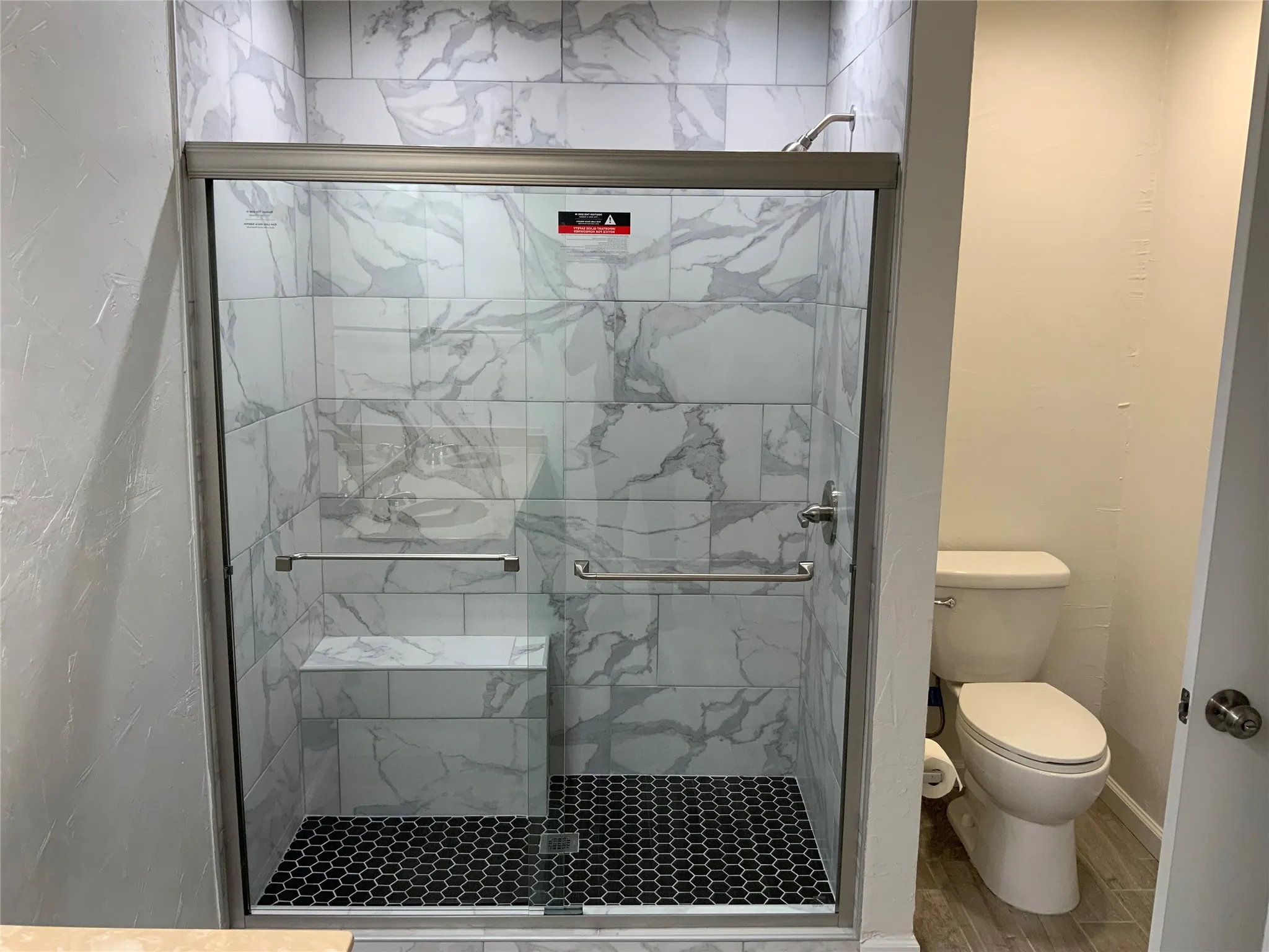 Condominium For Rent in Tarrant County , 1911 Chasewood Circle 110, Arlington, Texas 76011, 1 Bedroom, 1 Bathroom, Garage spaces, 792 Sqft, built in 1981, mls#21386997, Real Estate Agent in Arlington, Homes For Rent in Tarrant county, Homes For Rent in Arlington, Realtor in Arlington Texas, Real Estate Brokerage Independent Realty Texas, Luminita Cordes Realtor