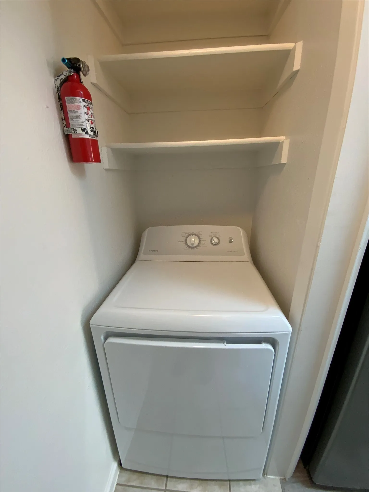 Condominium For Rent in Tarrant County , 1911 Chasewood Circle 110, Arlington, Texas 76011, 1 Bedroom, 1 Bathroom, Garage spaces, 792 Sqft, built in 1981, mls#21386997, Real Estate Agent in Arlington, Homes For Rent in Tarrant county, Homes For Rent in Arlington, Realtor in Arlington Texas, Real Estate Brokerage Independent Realty Texas, Luminita Cordes Realtor