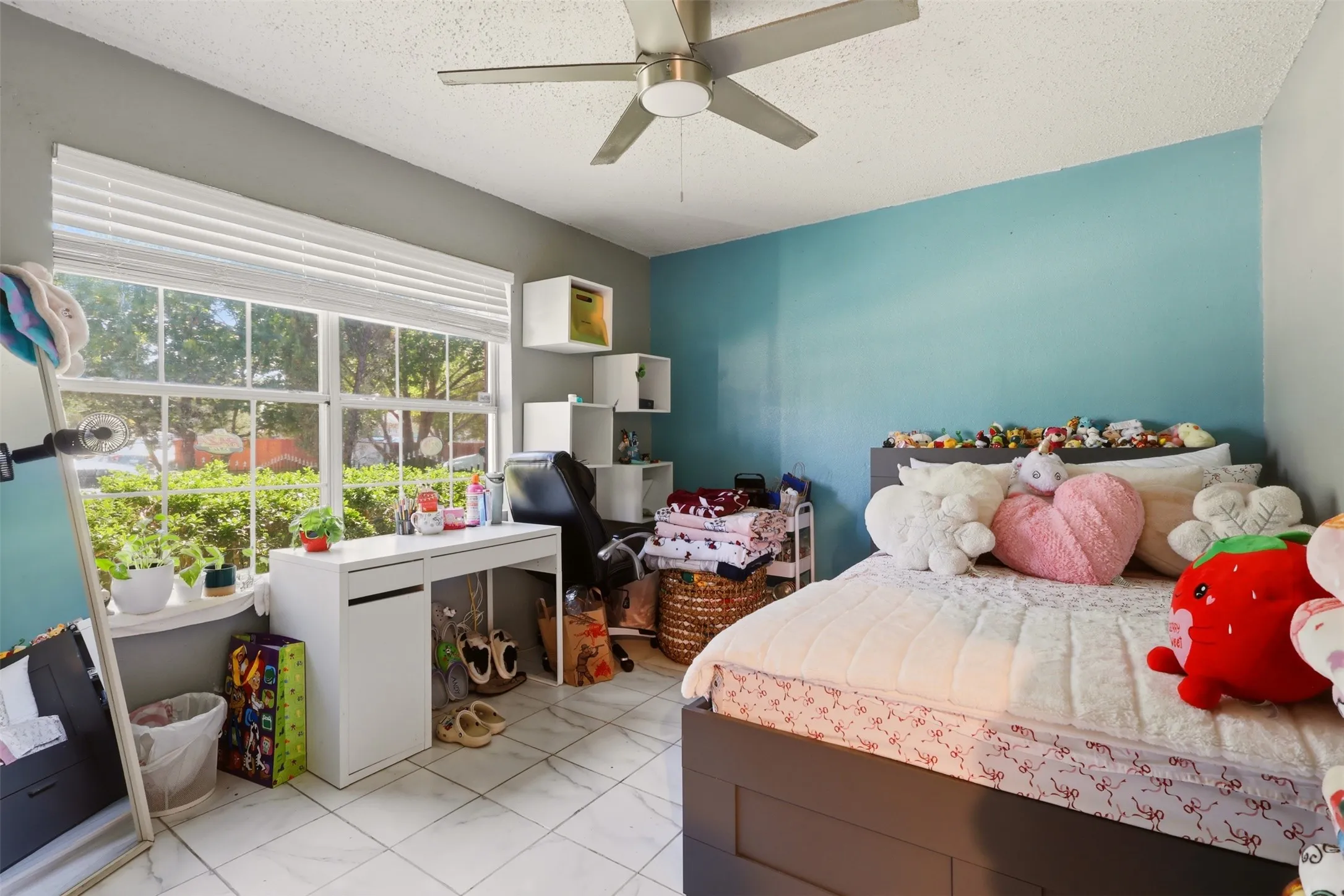 Single Family Residence For Sale in Dallas County , 4704 Lizzy Drive, Dallas, Texas 75211, 4 Bedroom, 2 Bathroom, Garage spaces, 1,276 Sqft, built in 1998, mls#21385728, Real Estate Agent in Dallas, Homes For Sale in Dallas county, Homes For Sale in Dallas, Realtor in Dallas Texas, Real Estate Brokerage Independent Realty Texas, Luminita Cordes Realtor