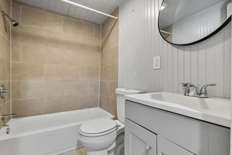 Single Family Residence For Sale in Grayson County , 306 Hall Street, Whitesboro, Texas 76273, 2 Bedroom, 2 Bathroom, Garage spaces, 812 Sqft, built in 1953, mls#21387007, Real Estate Agent in Whitesboro, Homes For Sale in Grayson county, Homes For Sale in Whitesboro, Realtor in Whitesboro Texas, Real Estate Brokerage Independent Realty Texas, Luminita Cordes Realtor