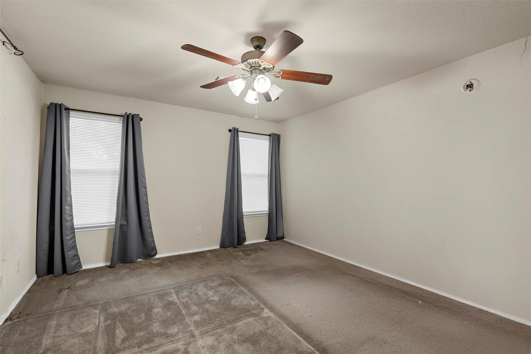 Single Family Residence For Sale in Mc Lennan County , 240 B B Burt, Waco, Texas 76708, 3 Bedroom, 2 Bathroom, 2 Garage spaces, 1,439 Sqft, built in 2009, mls#21386959, Real Estate Agent in Waco, Homes For Sale in Mc Lennan county, Homes For Sale in Waco, Realtor in Waco Texas, Real Estate Brokerage Independent Realty Texas, Luminita Cordes Realtor