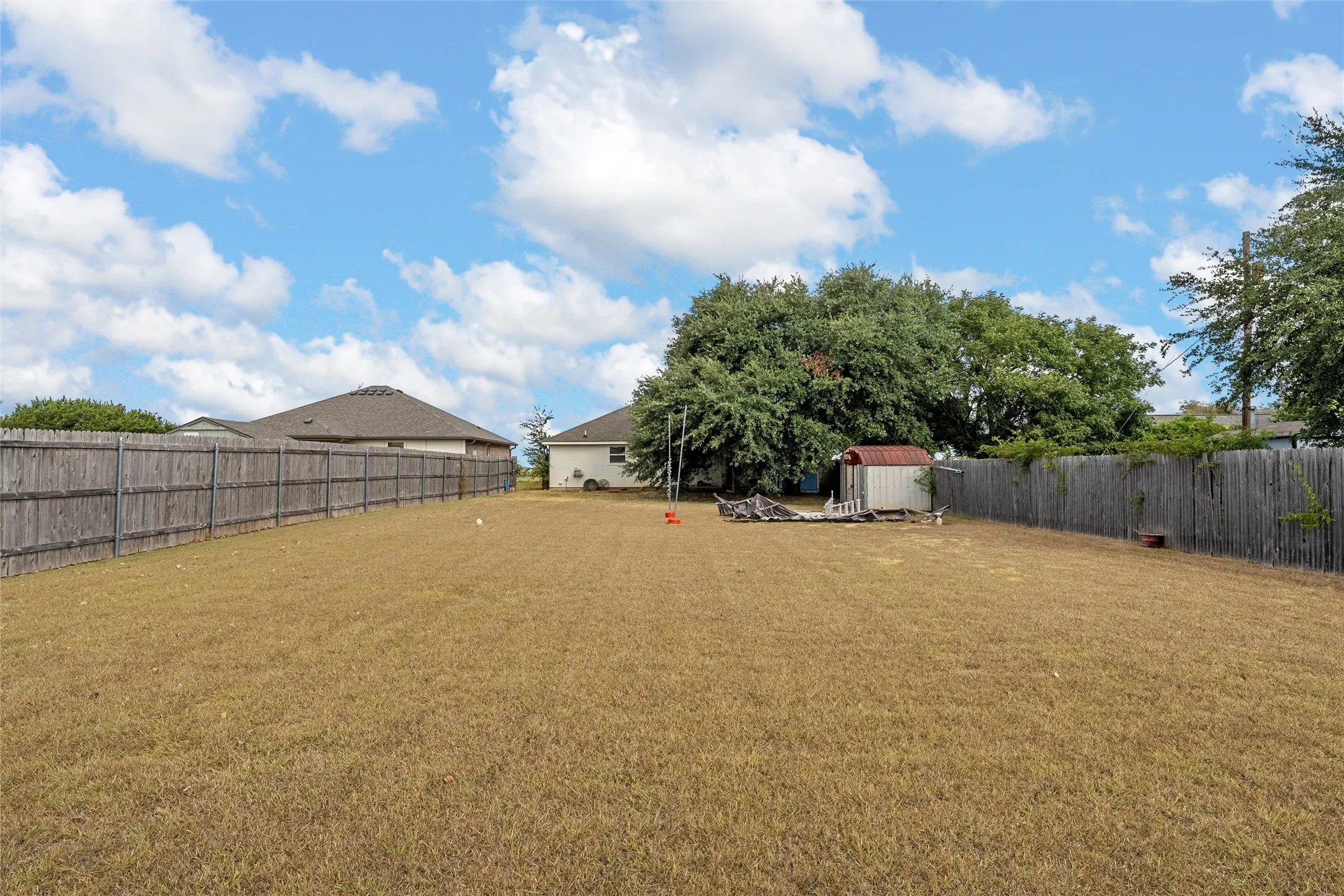 Single Family Residence For Sale in Mc Lennan County , 240 B B Burt, Waco, Texas 76708, 3 Bedroom, 2 Bathroom, 2 Garage spaces, 1,439 Sqft, built in 2009, mls#21386959, Real Estate Agent in Waco, Homes For Sale in Mc Lennan county, Homes For Sale in Waco, Realtor in Waco Texas, Real Estate Brokerage Independent Realty Texas, Luminita Cordes Realtor