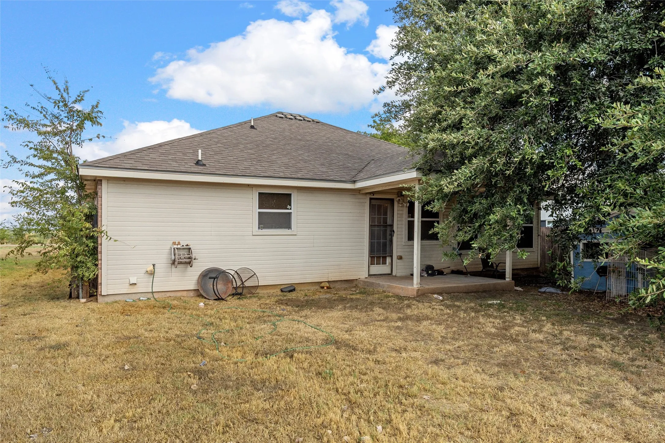 Single Family Residence For Sale in Mc Lennan County , 240 B B Burt, Waco, Texas 76708, 3 Bedroom, 2 Bathroom, 2 Garage spaces, 1,439 Sqft, built in 2009, mls#21386959, Real Estate Agent in Waco, Homes For Sale in Mc Lennan county, Homes For Sale in Waco, Realtor in Waco Texas, Real Estate Brokerage Independent Realty Texas, Luminita Cordes Realtor