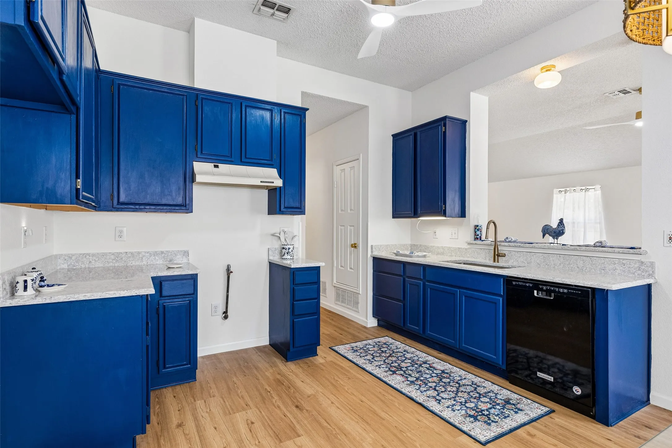 Single Family Residence For Sale in Denton County , 7048 Sample Drive, The Colony, Texas 75056, 4 Bedroom, 2 Bathroom, 2 Garage spaces, 1,831 Sqft, built in 1991, mls#21386853, Real Estate Agent in The Colony, Homes For Sale in Denton county, Homes For Sale in The Colony, Realtor in The Colony Texas, Real Estate Brokerage Independent Realty Texas, Luminita Cordes Realtor
