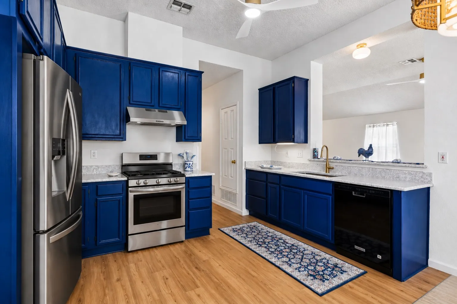 Virtually staged with Appliances