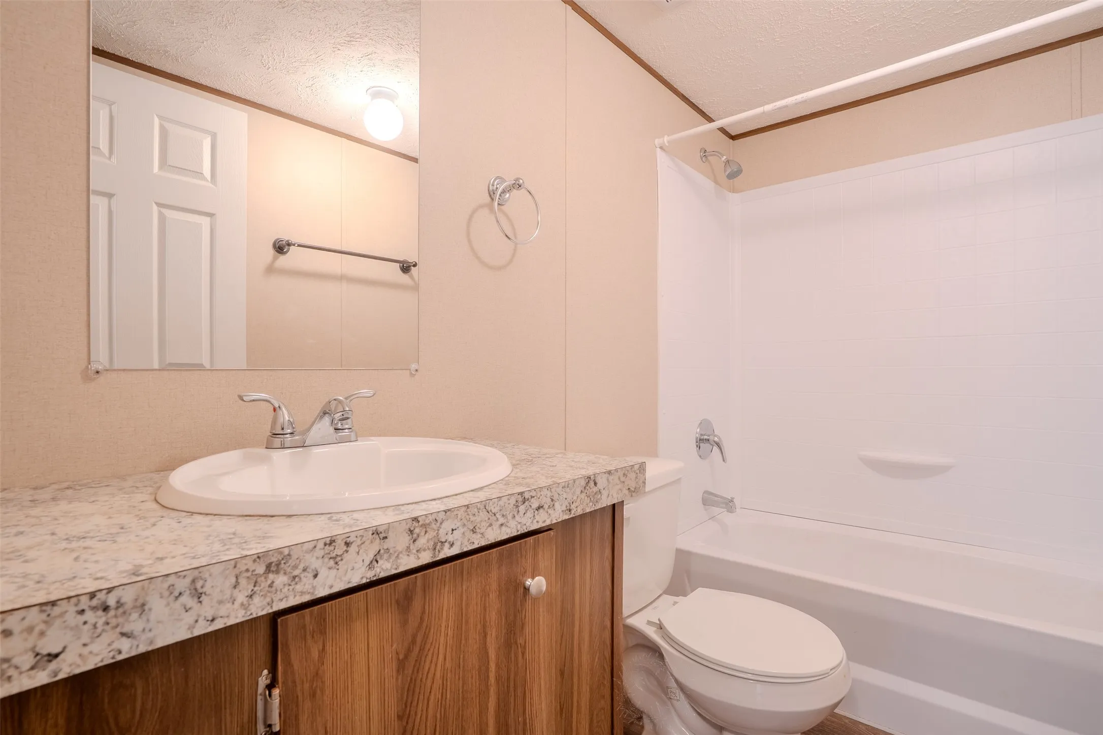 Manufactured Home For Sale in Hood County , 5913 N Oklahoma Trail, Granbury, Texas 76048, 4 Bedroom, 2 Bathroom, Garage spaces, 1,904 Sqft, built in 2023, mls#21386954, Real Estate Agent in Granbury, Homes For Sale in Hood county, Homes For Sale in Granbury, Realtor in Granbury Texas, Real Estate Brokerage Independent Realty Texas, Luminita Cordes Realtor