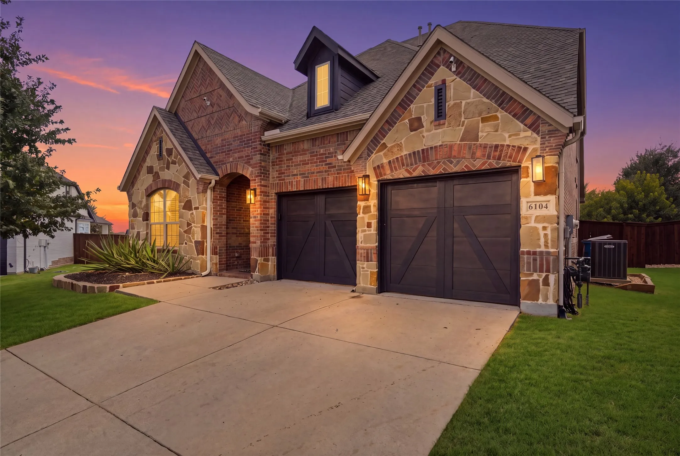 Single Family Residence For Sale in Denton County , 6104 Cedar Sage Trail, Flower Mound, Texas 76226, 4 Bedroom, 4 Bathroom, 2 Garage spaces, 2,696 Sqft, built in 2015, mls#21385036, Real Estate Agent in Flower Mound, Homes For Sale in Denton county, Homes For Sale in Flower Mound, Realtor in Flower Mound Texas, Real Estate Brokerage Independent Realty Texas, Luminita Cordes Realtor