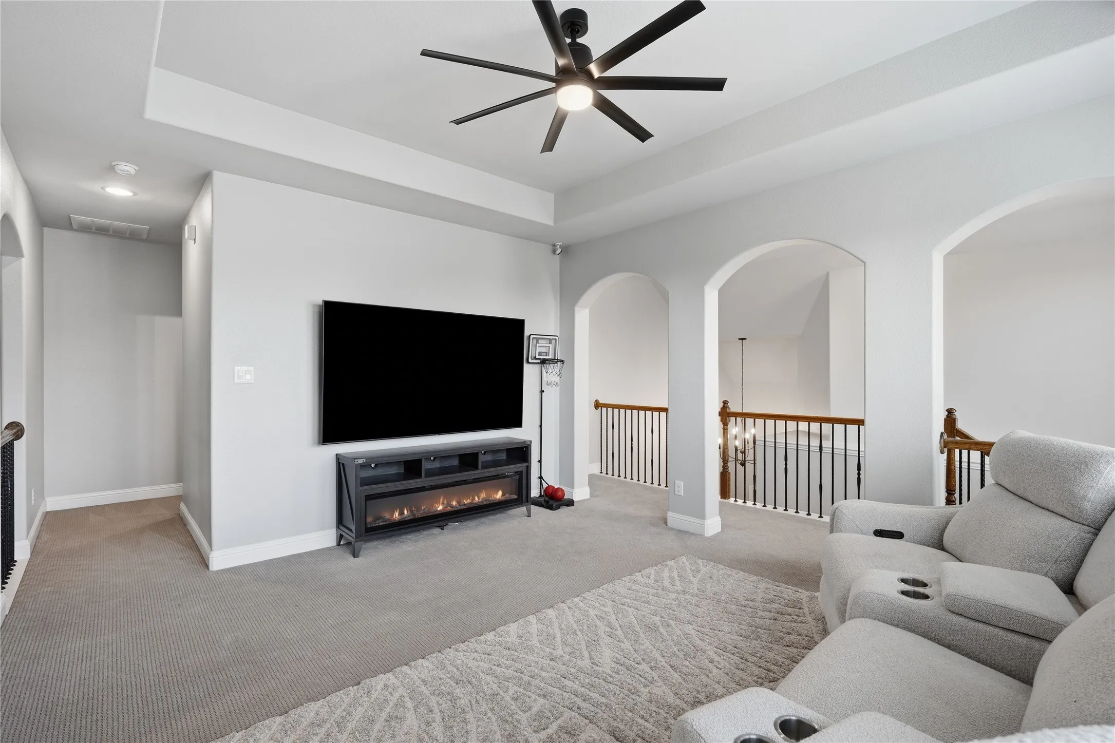 Single Family Residence For Sale in Denton County , 6104 Cedar Sage Trail, Flower Mound, Texas 76226, 4 Bedroom, 4 Bathroom, 2 Garage spaces, 2,696 Sqft, built in 2015, mls#21385036, Real Estate Agent in Flower Mound, Homes For Sale in Denton county, Homes For Sale in Flower Mound, Realtor in Flower Mound Texas, Real Estate Brokerage Independent Realty Texas, Luminita Cordes Realtor