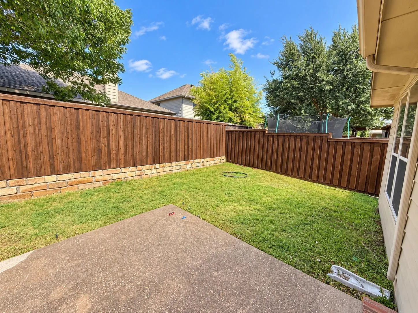 Single Family Residence For Rent in Collin County , 5820 Rubblestone Drive, Mc Kinney, Texas 75070, 3 Bedroom, 2 Bathroom, 2 Garage spaces, 2,010 Sqft, built in 2006, mls#21386907, Real Estate Agent in Mc Kinney, Homes For Rent in Collin county, Homes For Rent in Mc Kinney, Realtor in Mc Kinney Texas, Real Estate Brokerage Independent Realty Texas, Luminita Cordes Realtor