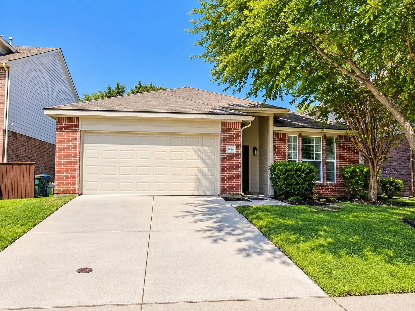 Single Family Residence For Rent in Collin County , 5820 Rubblestone Drive, Mc Kinney, Texas 75070, 3 Bedroom, 2 Bathroom, 2 Garage spaces, 2,010 Sqft, built in 2006, mls#21386907, Real Estate Agent in Mc Kinney, Homes For Rent in Collin county, Homes For Rent in Mc Kinney, Realtor in Mc Kinney Texas, Real Estate Brokerage Independent Realty Texas, Luminita Cordes Realtor