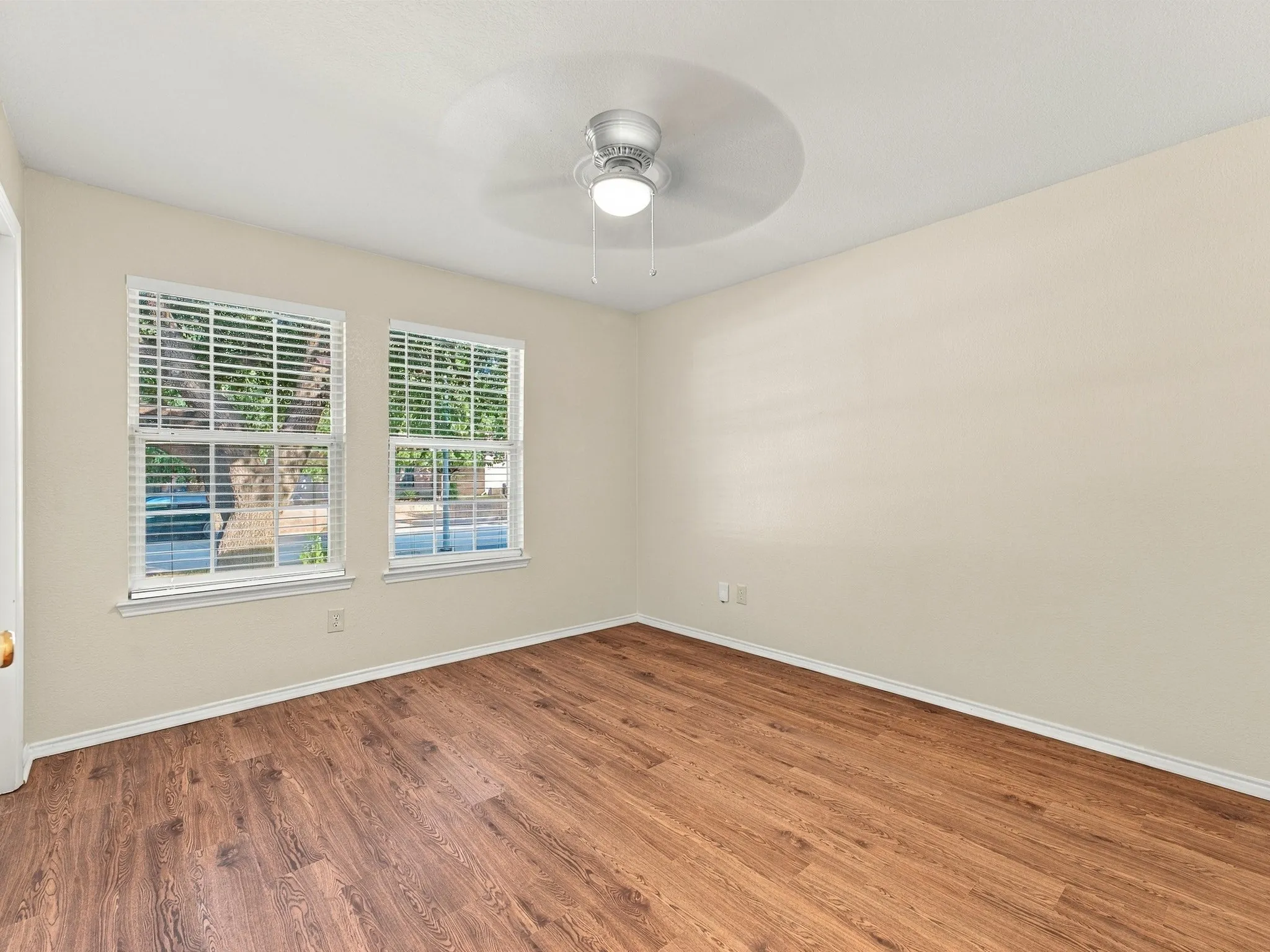 Single Family Residence For Rent in Tarrant County , 13136 Harvest Ridge Road, Fort Worth, Texas 76244, 3 Bedroom, 2 Bathroom, 2 Garage spaces, 1,455 Sqft, built in 2002, mls#21385767, Real Estate Agent in Fort Worth, Homes For Rent in Tarrant county, Homes For Rent in Fort Worth, Realtor in Fort Worth Texas, Real Estate Brokerage Independent Realty Texas, Luminita Cordes Realtor