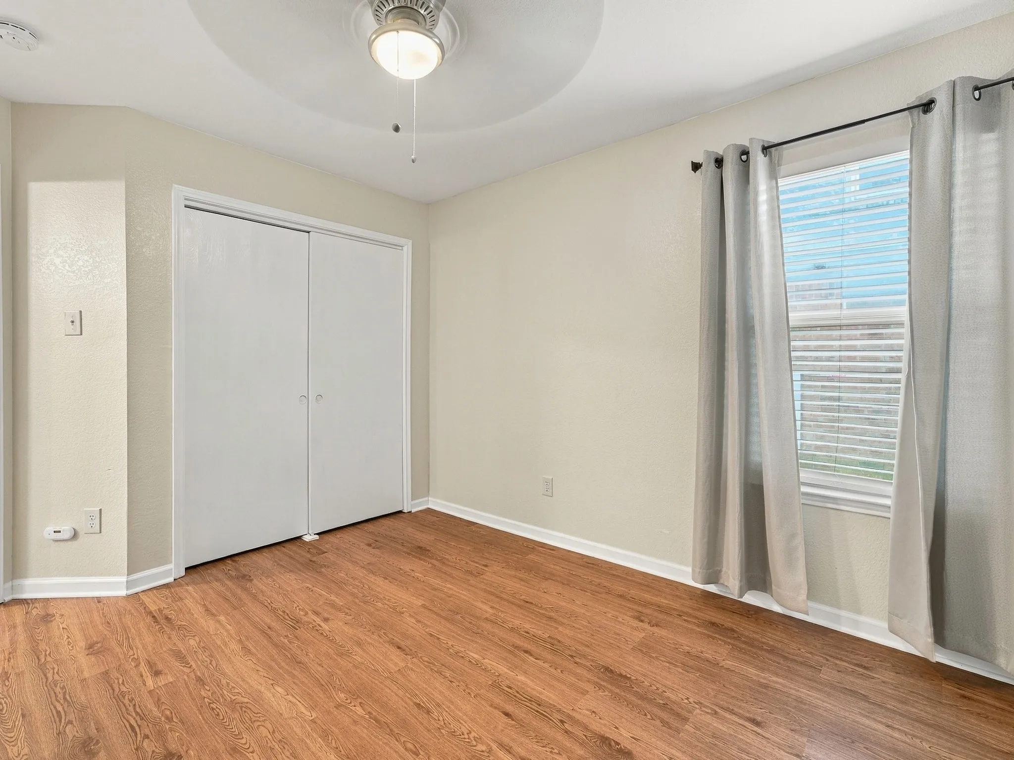Single Family Residence For Rent in Tarrant County , 13136 Harvest Ridge Road, Fort Worth, Texas 76244, 3 Bedroom, 2 Bathroom, 2 Garage spaces, 1,455 Sqft, built in 2002, mls#21385767, Real Estate Agent in Fort Worth, Homes For Rent in Tarrant county, Homes For Rent in Fort Worth, Realtor in Fort Worth Texas, Real Estate Brokerage Independent Realty Texas, Luminita Cordes Realtor