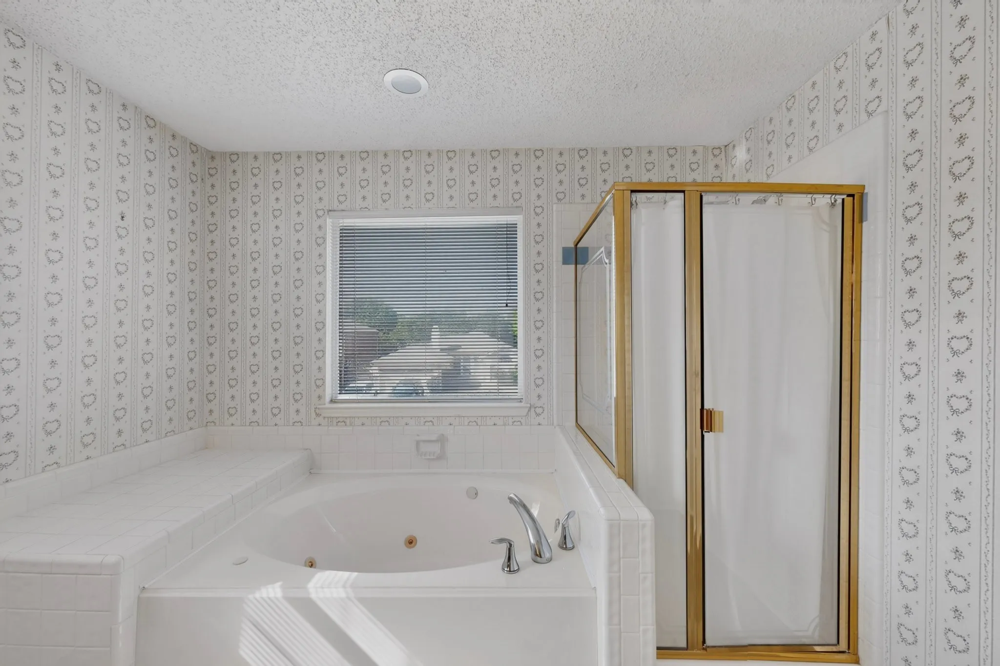 Single Family Residence For Sale in Collin County , 1533 Rustic Trail, Allen, Texas 75002, 4 Bedroom, 3 Bathroom, 2 Garage spaces, 2,478 Sqft, built in 1992, mls#21386998, Real Estate Agent in Allen, Homes For Sale in Collin county, Homes For Sale in Allen, Realtor in Allen Texas, Real Estate Brokerage Independent Realty Texas, Luminita Cordes Realtor