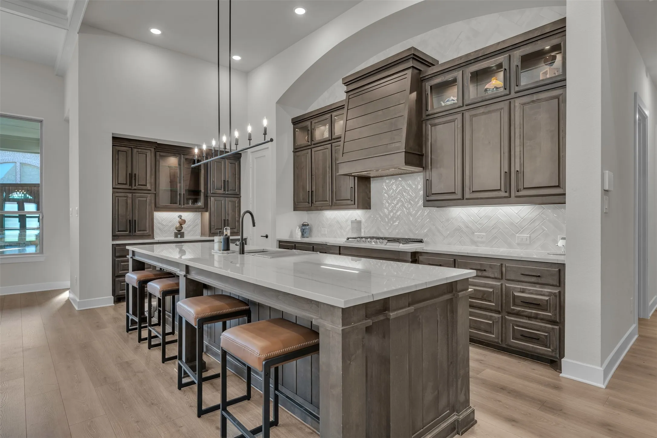 Island large enough for all your entertaining needs.