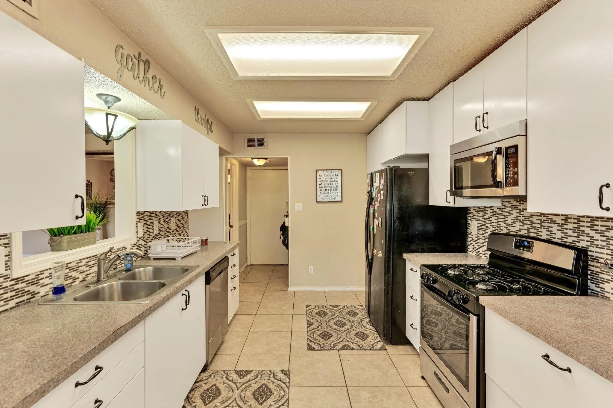 Single Family Residence For Rent in Dallas County , 4018 Smartt Street, Rowlett, Texas 75088, 4 Bedroom, 3 Bathroom, 2 Garage spaces, 1,907 Sqft, built in 1985, mls#21387036, Real Estate Agent in Rowlett, Homes For Rent in Dallas county, Homes For Rent in Rowlett, Realtor in Rowlett Texas, Real Estate Brokerage Independent Realty Texas, Luminita Cordes Realtor