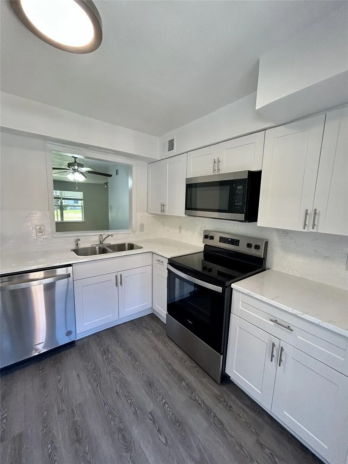 Condominium For Rent in Dallas County , 3616 Parkridge Drive 108, Dallas, Texas 75234, 2 Bedroom, 2 Bathroom, Garage spaces, 980 Sqft, built in 1982, mls#21387038, Real Estate Agent in Dallas, Homes For Rent in Dallas county, Homes For Rent in Dallas, Realtor in Dallas Texas, Real Estate Brokerage Independent Realty Texas, Luminita Cordes Realtor