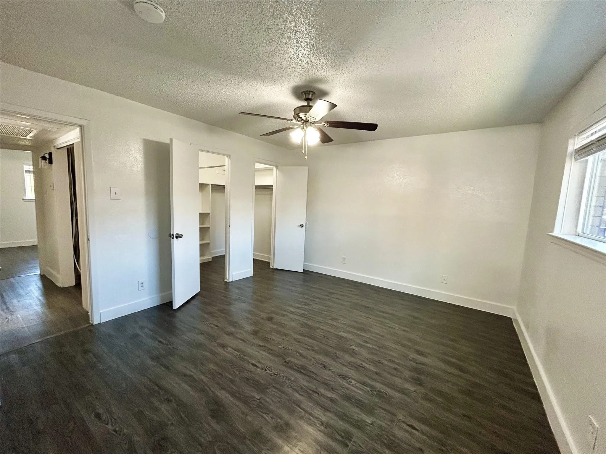 Condominium For Rent in Dallas County , 3616 Parkridge Drive 108, Dallas, Texas 75234, 2 Bedroom, 2 Bathroom, Garage spaces, 980 Sqft, built in 1982, mls#21387038, Real Estate Agent in Dallas, Homes For Rent in Dallas county, Homes For Rent in Dallas, Realtor in Dallas Texas, Real Estate Brokerage Independent Realty Texas, Luminita Cordes Realtor
