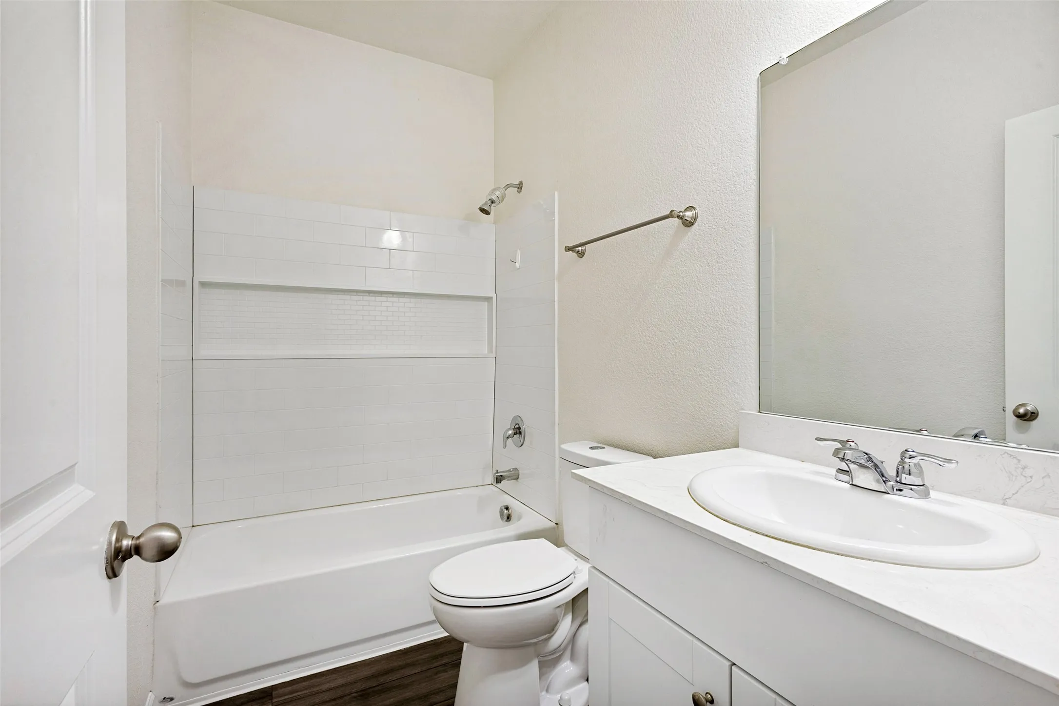 Single Family Residence For Rent in Collin County , 421 Covington Cove, Princeton, Texas 75407, 3 Bedroom, 2 Bathroom, 2 Garage spaces, 1,437 Sqft, built in 2021, mls#21380373, Real Estate Agent in Princeton, Homes For Rent in Collin county, Homes For Rent in Princeton, Realtor in Princeton Texas, Real Estate Brokerage Independent Realty Texas, Luminita Cordes Realtor