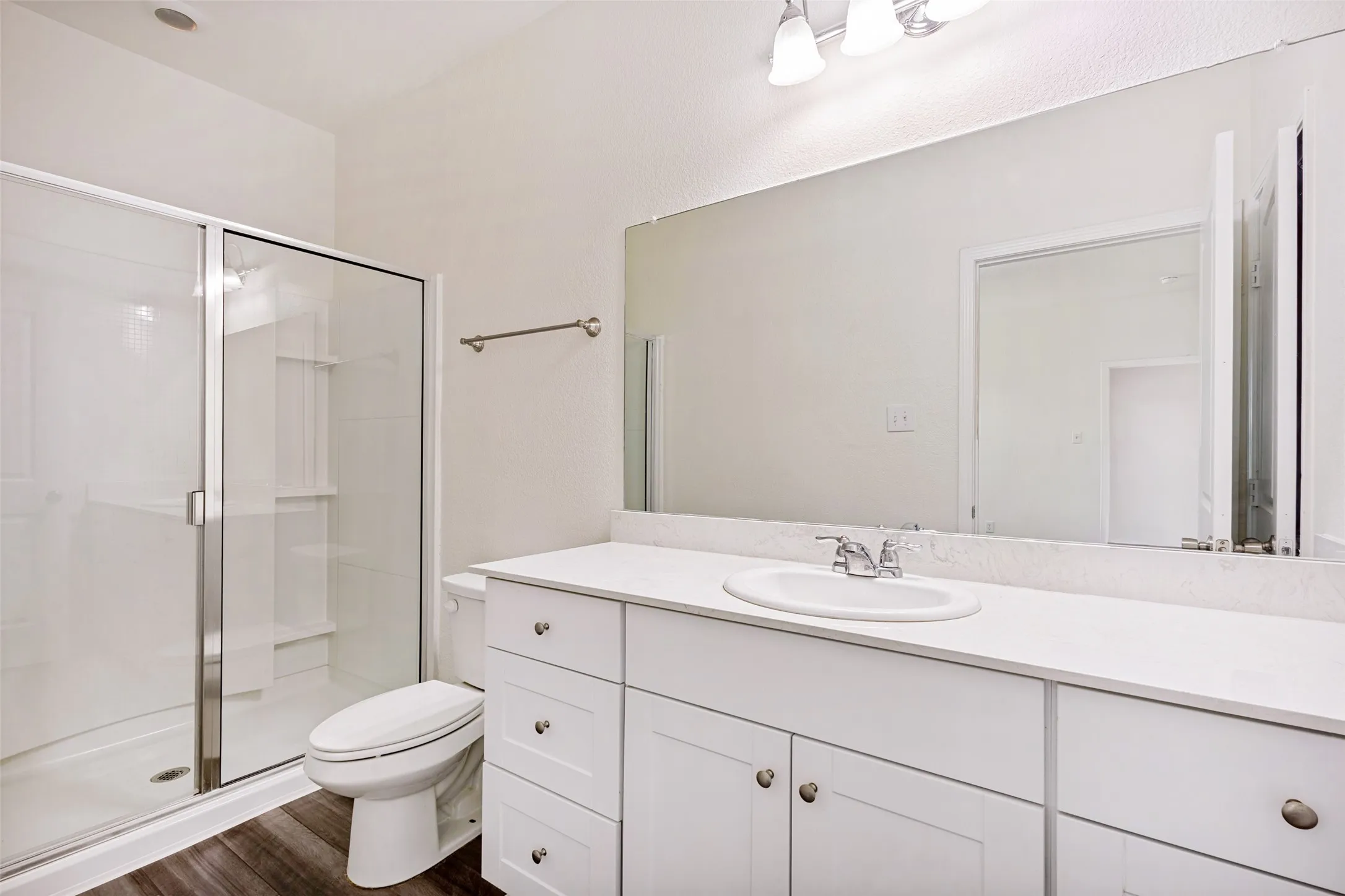 Single Family Residence For Rent in Collin County , 421 Covington Cove, Princeton, Texas 75407, 3 Bedroom, 2 Bathroom, 2 Garage spaces, 1,437 Sqft, built in 2021, mls#21380373, Real Estate Agent in Princeton, Homes For Rent in Collin county, Homes For Rent in Princeton, Realtor in Princeton Texas, Real Estate Brokerage Independent Realty Texas, Luminita Cordes Realtor