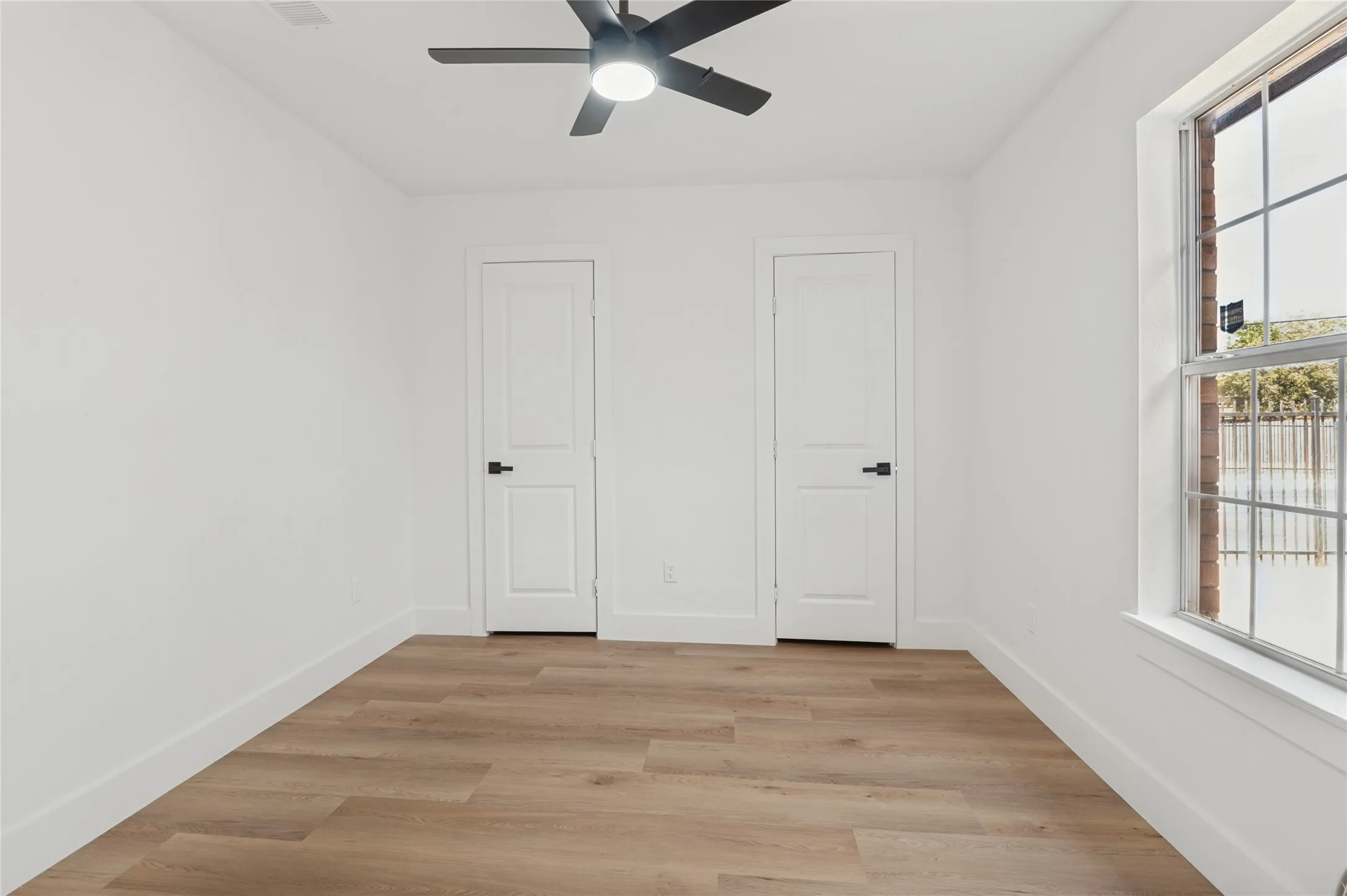 Single Family Residence For Sale in Dallas County , 1838 San Antonio Street, Grand Prairie, Texas 75051, 4 Bedroom, 2 Bathroom, 2 Garage spaces, 1,360 Sqft, built in 1997, mls#21387043, Real Estate Agent in Grand Prairie, Homes For Sale in Dallas county, Homes For Sale in Grand Prairie, Realtor in Grand Prairie Texas, Real Estate Brokerage Independent Realty Texas, Luminita Cordes Realtor