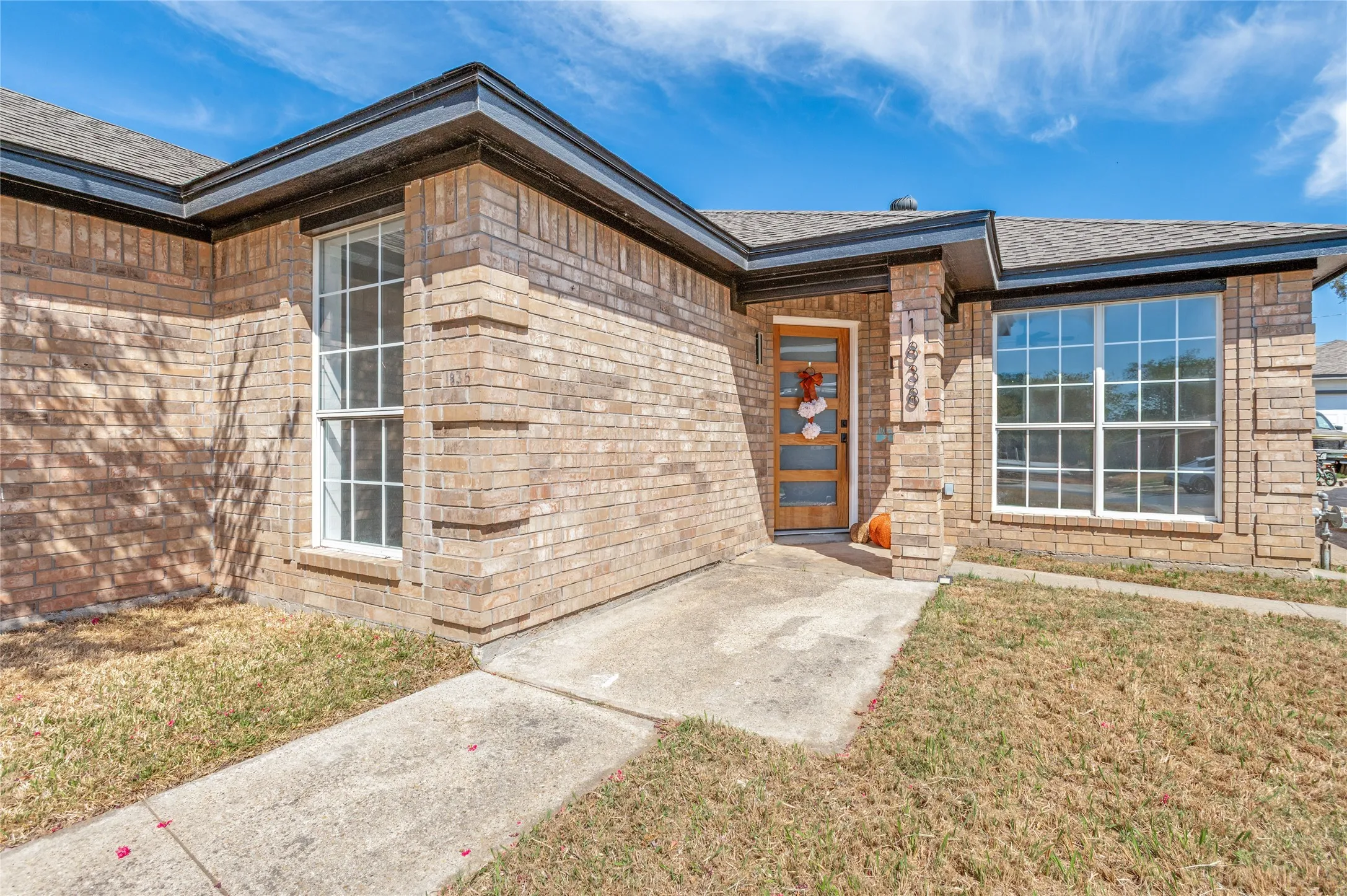 Single Family Residence For Sale in Dallas County , 1838 San Antonio Street, Grand Prairie, Texas 75051, 4 Bedroom, 2 Bathroom, 2 Garage spaces, 1,360 Sqft, built in 1997, mls#21387043, Real Estate Agent in Grand Prairie, Homes For Sale in Dallas county, Homes For Sale in Grand Prairie, Realtor in Grand Prairie Texas, Real Estate Brokerage Independent Realty Texas, Luminita Cordes Realtor