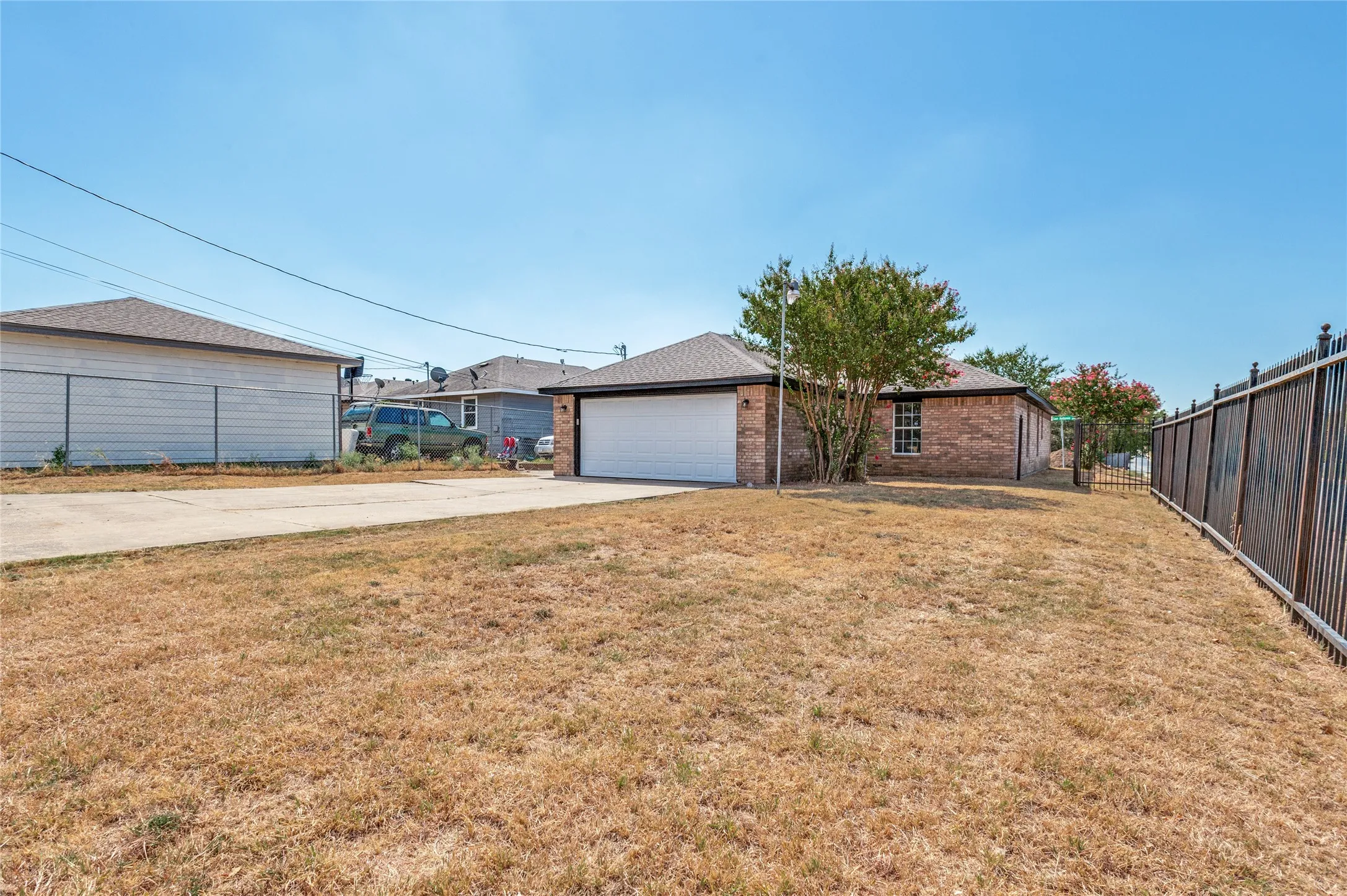 Single Family Residence For Sale in Dallas County , 1838 San Antonio Street, Grand Prairie, Texas 75051, 4 Bedroom, 2 Bathroom, 2 Garage spaces, 1,360 Sqft, built in 1997, mls#21387043, Real Estate Agent in Grand Prairie, Homes For Sale in Dallas county, Homes For Sale in Grand Prairie, Realtor in Grand Prairie Texas, Real Estate Brokerage Independent Realty Texas, Luminita Cordes Realtor