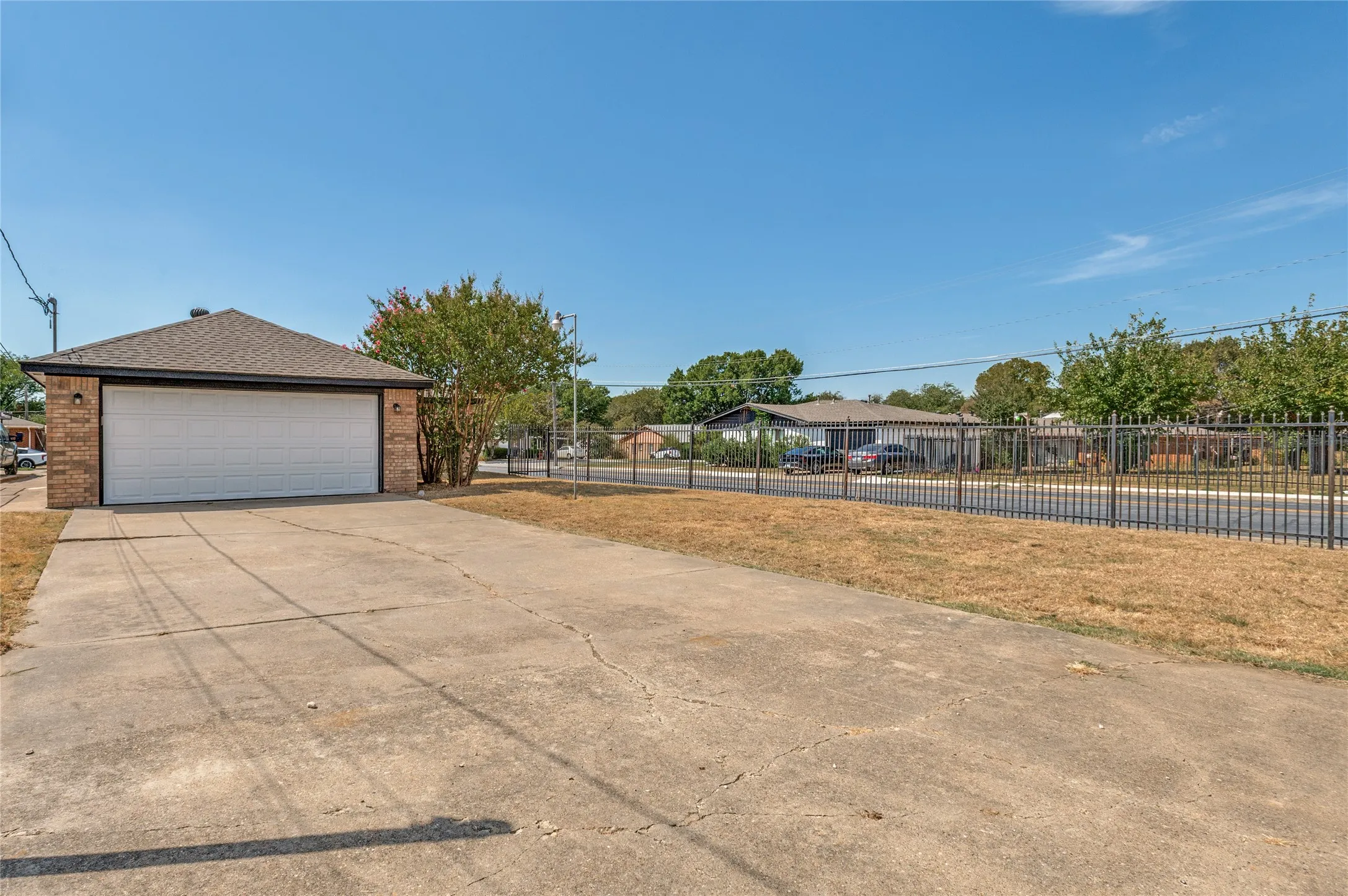 Single Family Residence For Sale in Dallas County , 1838 San Antonio Street, Grand Prairie, Texas 75051, 4 Bedroom, 2 Bathroom, 2 Garage spaces, 1,360 Sqft, built in 1997, mls#21387043, Real Estate Agent in Grand Prairie, Homes For Sale in Dallas county, Homes For Sale in Grand Prairie, Realtor in Grand Prairie Texas, Real Estate Brokerage Independent Realty Texas, Luminita Cordes Realtor
