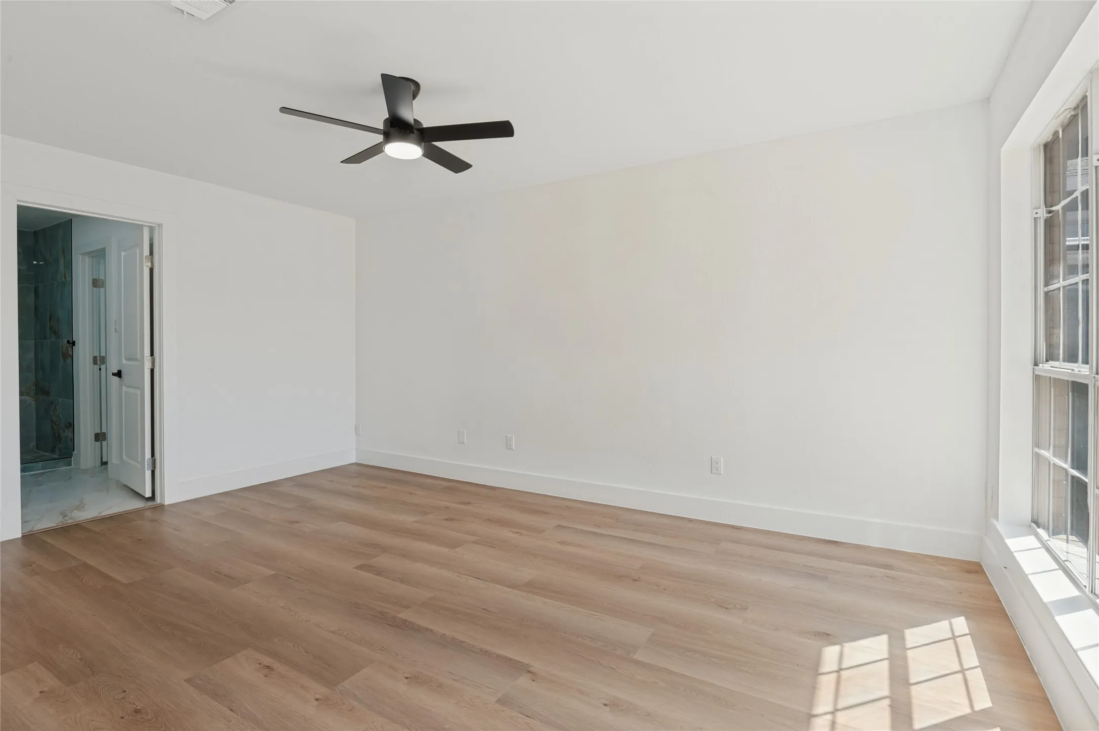 Single Family Residence For Sale in Dallas County , 1838 San Antonio Street, Grand Prairie, Texas 75051, 4 Bedroom, 2 Bathroom, 2 Garage spaces, 1,360 Sqft, built in 1997, mls#21387043, Real Estate Agent in Grand Prairie, Homes For Sale in Dallas county, Homes For Sale in Grand Prairie, Realtor in Grand Prairie Texas, Real Estate Brokerage Independent Realty Texas, Luminita Cordes Realtor