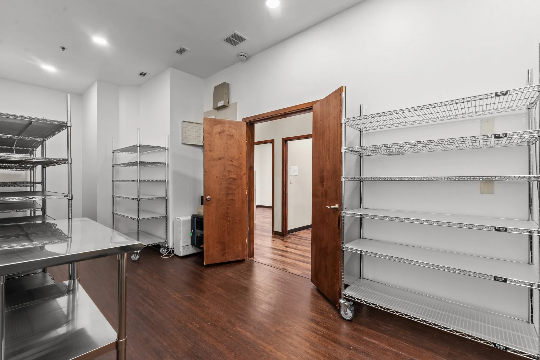 Office For Sale in Collin County , 6313 Preston Road 200, Plano, Texas 75024, 0, 0, Garage spaces, 1,535 Sqft, built in 2004, mls#21375332, Real Estate Agent in Plano, Homes For Sale in Collin county, Homes For Sale in Plano, Realtor in Plano Texas, Real Estate Brokerage Independent Realty Texas, Luminita Cordes Realtor