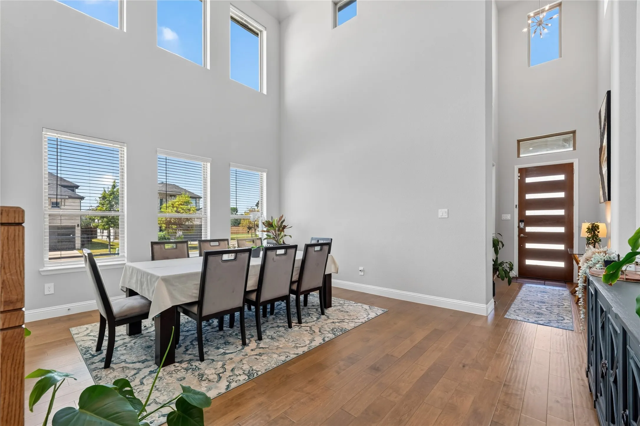 Single Family Residence For Rent in Collin County , 853 Calusa Drive, Allen, Texas 75013, 5 Bedroom, 4 Bathroom, 2 Garage spaces, 3,385 Sqft, built in 2022, mls#21387044, Real Estate Agent in Allen, Homes For Rent in Collin county, Homes For Rent in Allen, Realtor in Allen Texas, Real Estate Brokerage Independent Realty Texas, Luminita Cordes Realtor
