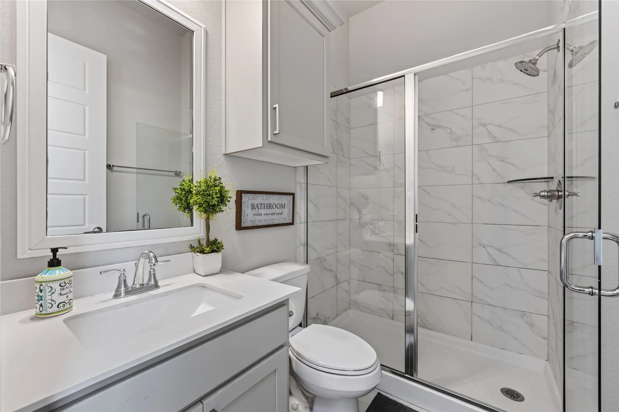 Full bathroom downstairs