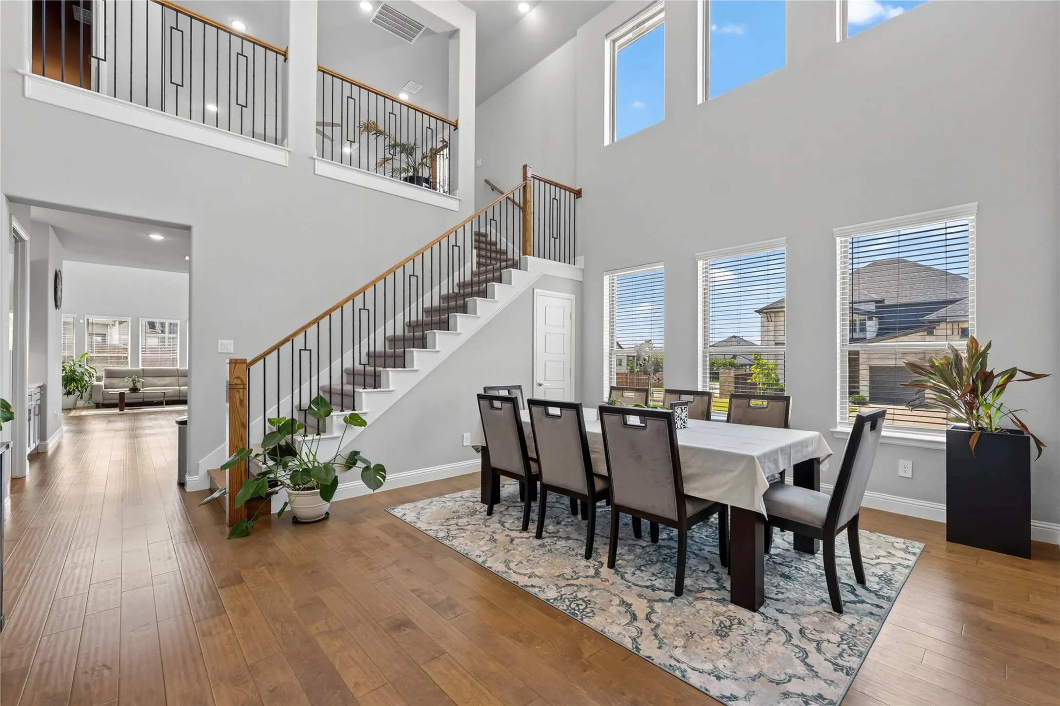 Single Family Residence For Rent in Collin County , 853 Calusa Drive, Allen, Texas 75013, 5 Bedroom, 4 Bathroom, 2 Garage spaces, 3,385 Sqft, built in 2022, mls#21387044, Real Estate Agent in Allen, Homes For Rent in Collin county, Homes For Rent in Allen, Realtor in Allen Texas, Real Estate Brokerage Independent Realty Texas, Luminita Cordes Realtor