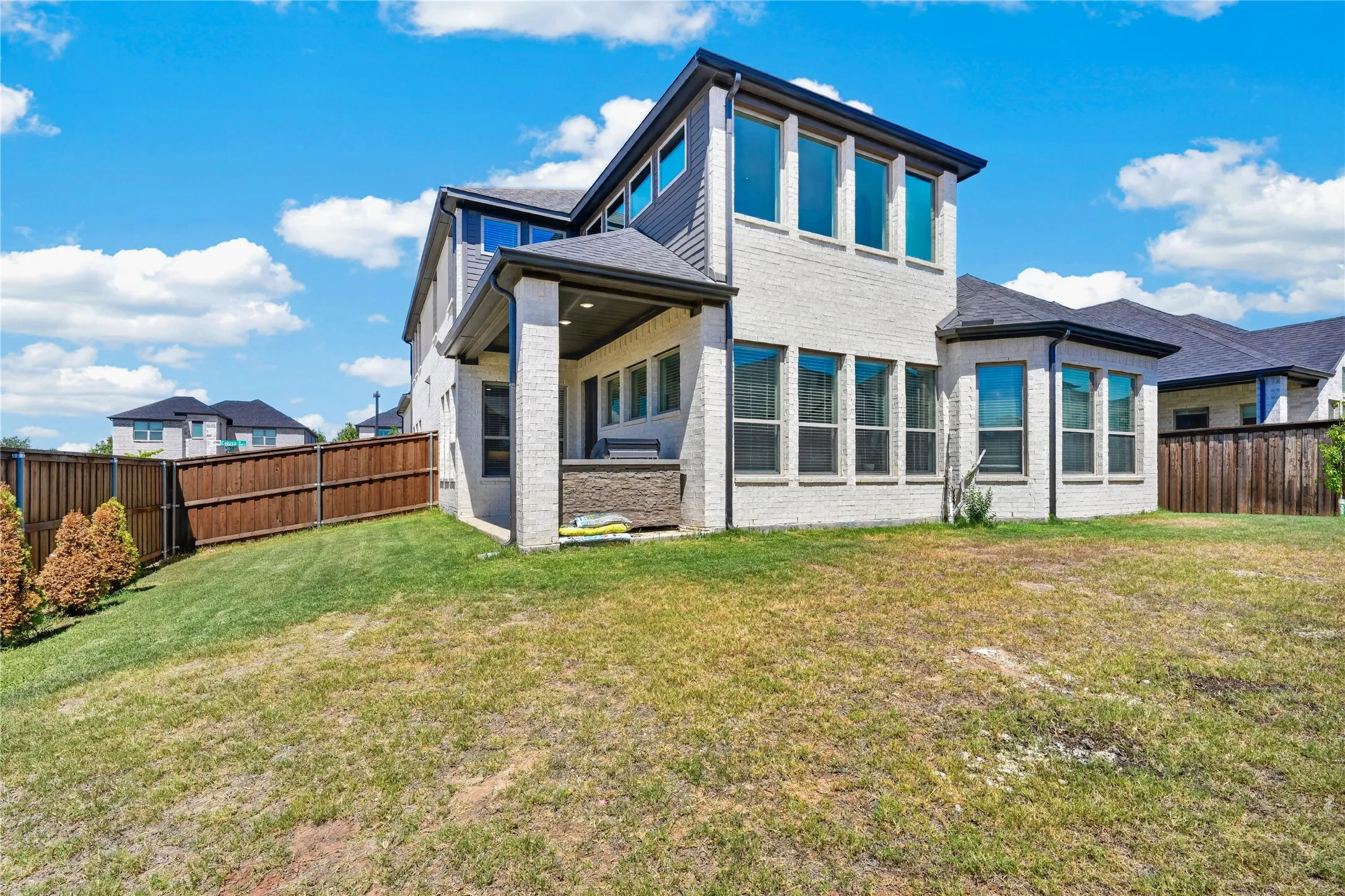 Single Family Residence For Rent in Collin County , 853 Calusa Drive, Allen, Texas 75013, 5 Bedroom, 4 Bathroom, 2 Garage spaces, 3,385 Sqft, built in 2022, mls#21387044, Real Estate Agent in Allen, Homes For Rent in Collin county, Homes For Rent in Allen, Realtor in Allen Texas, Real Estate Brokerage Independent Realty Texas, Luminita Cordes Realtor