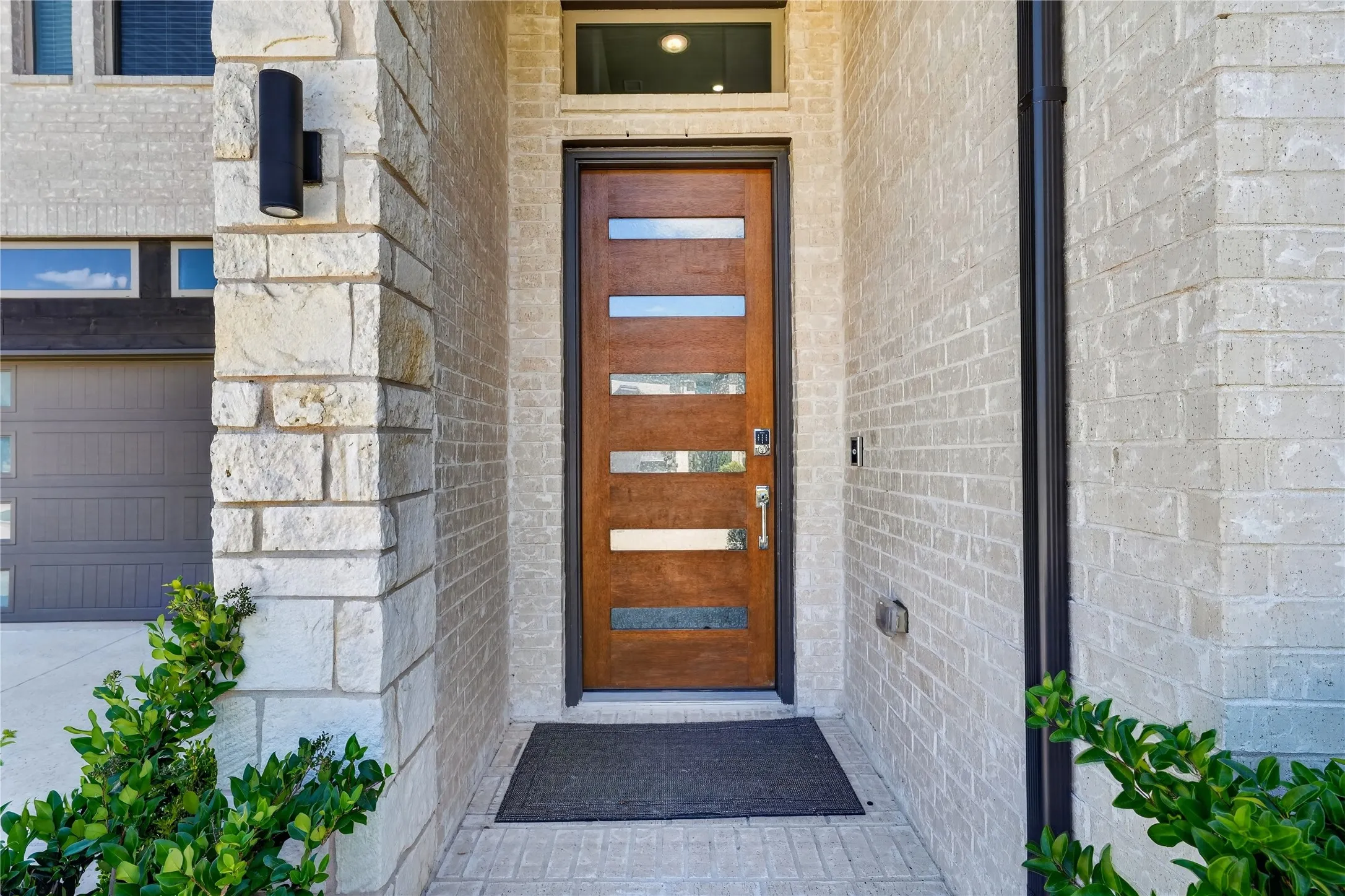 Single Family Residence For Rent in Collin County , 853 Calusa Drive, Allen, Texas 75013, 5 Bedroom, 4 Bathroom, 2 Garage spaces, 3,385 Sqft, built in 2022, mls#21387044, Real Estate Agent in Allen, Homes For Rent in Collin county, Homes For Rent in Allen, Realtor in Allen Texas, Real Estate Brokerage Independent Realty Texas, Luminita Cordes Realtor