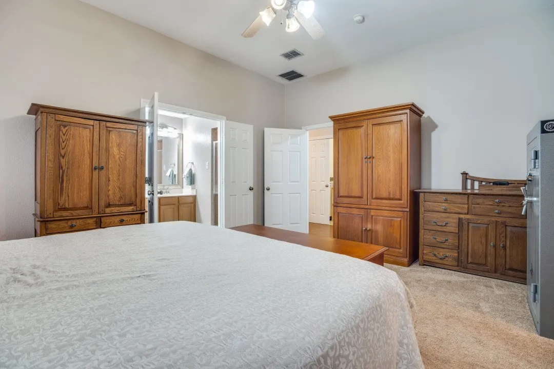 Single Family Residence For Sale in Wise County , 108 High Meadows Court, Decatur, Texas 76234, 3 Bedroom, 3 Bathroom, 2 Garage spaces, 2,536 Sqft, built in 2004, mls#21386971, Real Estate Agent in Decatur, Homes For Sale in Wise county, Homes For Sale in Decatur, Realtor in Decatur Texas, Real Estate Brokerage Independent Realty Texas, Luminita Cordes Realtor
