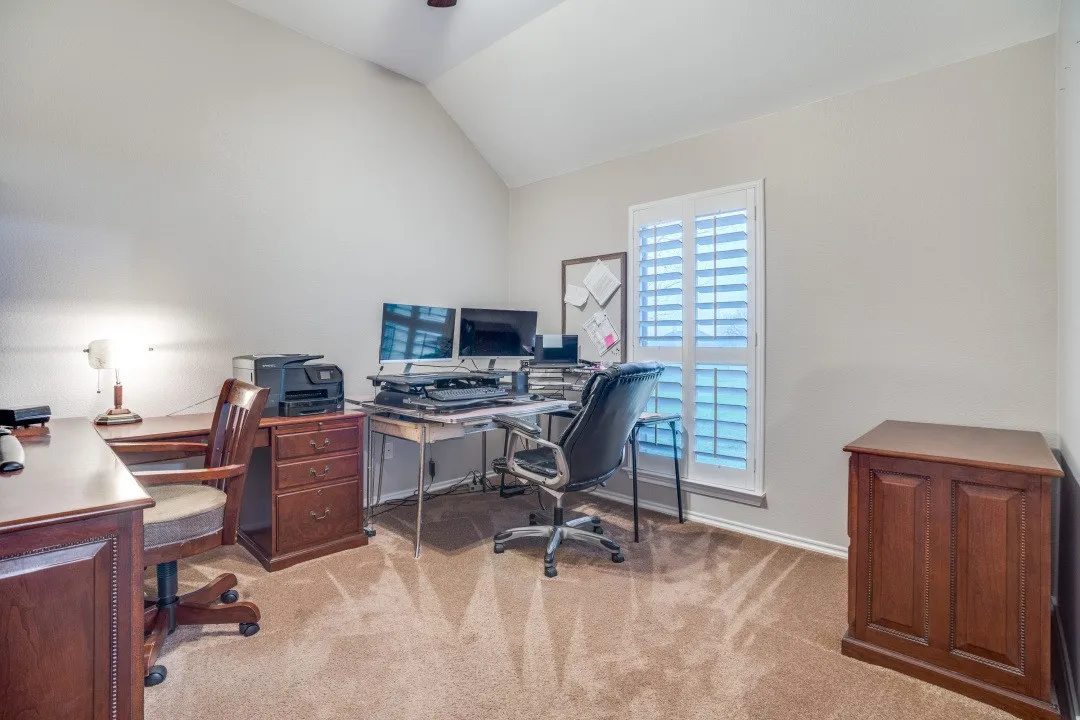 Office or flex room off Master Bedroom