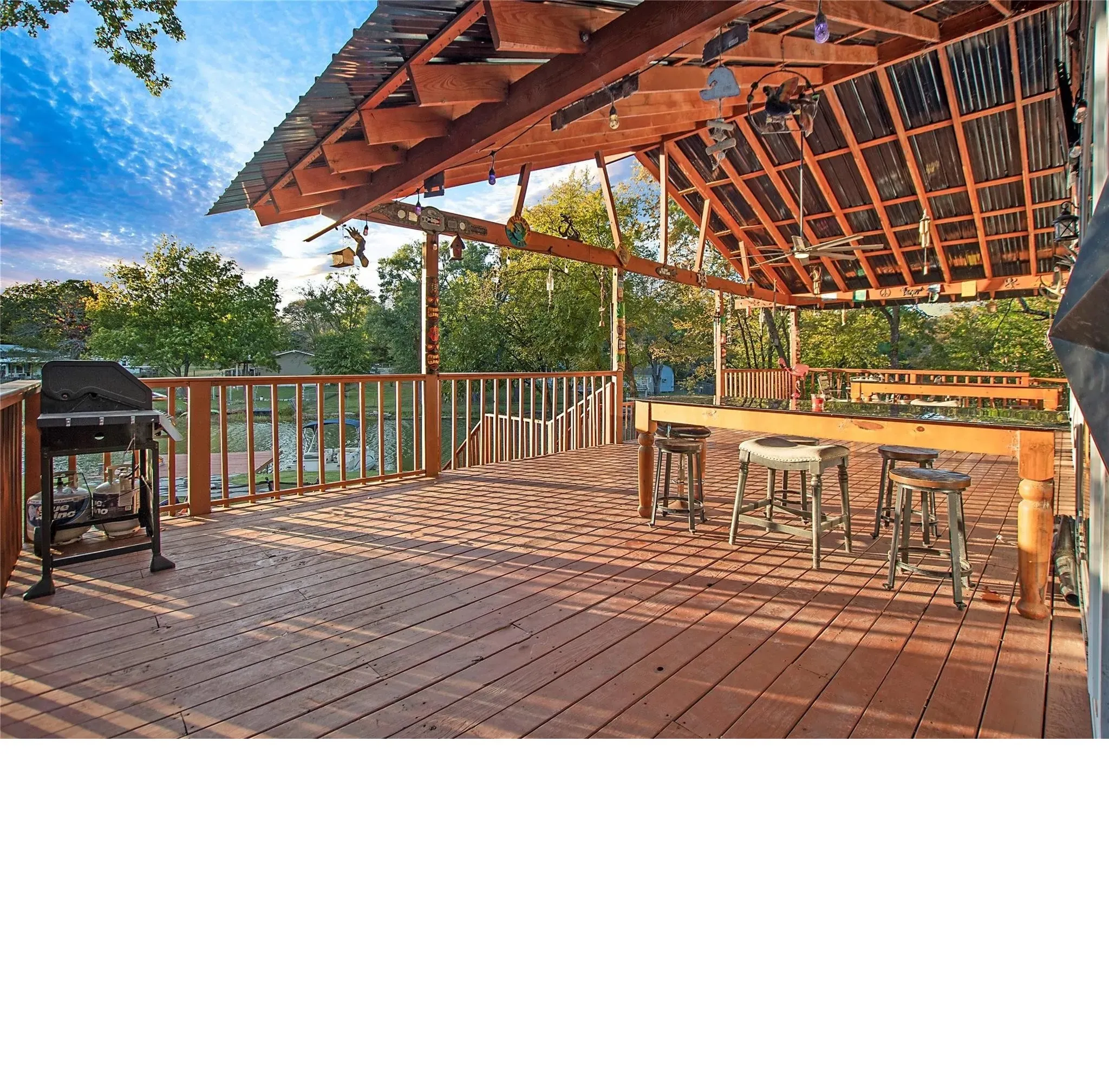 Single Family Residence For Rent in Henderson County , 166 INDIAN GAP, Mabank, Texas 75156, 6 Bedroom, 4 Bathroom, Garage spaces, 2,800 Sqft, built in 2021, mls#21387062, Real Estate Agent in Mabank, Homes For Rent in Henderson county, Homes For Rent in Mabank, Realtor in Mabank Texas, Real Estate Brokerage Independent Realty Texas, Luminita Cordes Realtor
