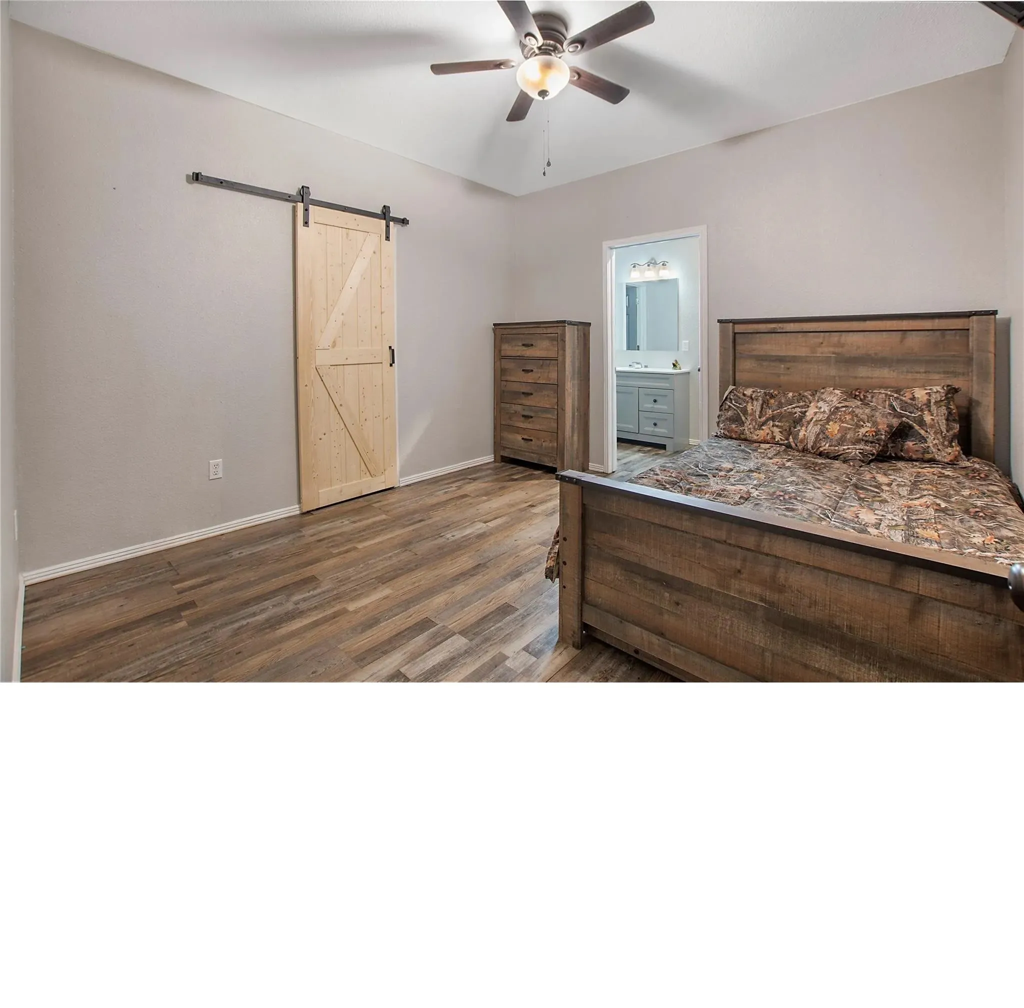 Single Family Residence For Rent in Henderson County , 166 INDIAN GAP, Mabank, Texas 75156, 6 Bedroom, 4 Bathroom, Garage spaces, 2,800 Sqft, built in 2021, mls#21387062, Real Estate Agent in Mabank, Homes For Rent in Henderson county, Homes For Rent in Mabank, Realtor in Mabank Texas, Real Estate Brokerage Independent Realty Texas, Luminita Cordes Realtor