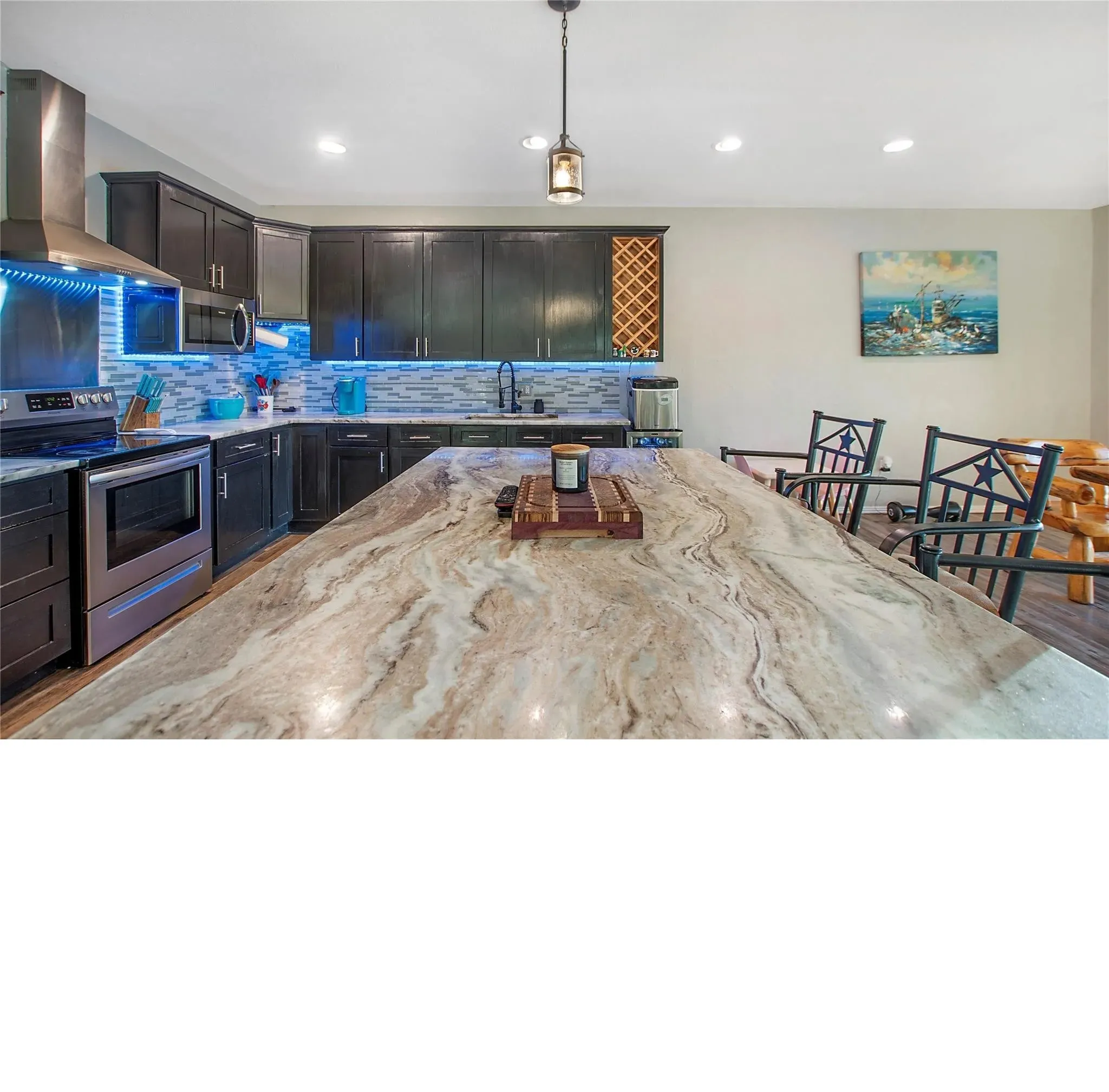 Single Family Residence For Rent in Henderson County , 166 INDIAN GAP, Mabank, Texas 75156, 6 Bedroom, 4 Bathroom, Garage spaces, 2,800 Sqft, built in 2021, mls#21387062, Real Estate Agent in Mabank, Homes For Rent in Henderson county, Homes For Rent in Mabank, Realtor in Mabank Texas, Real Estate Brokerage Independent Realty Texas, Luminita Cordes Realtor