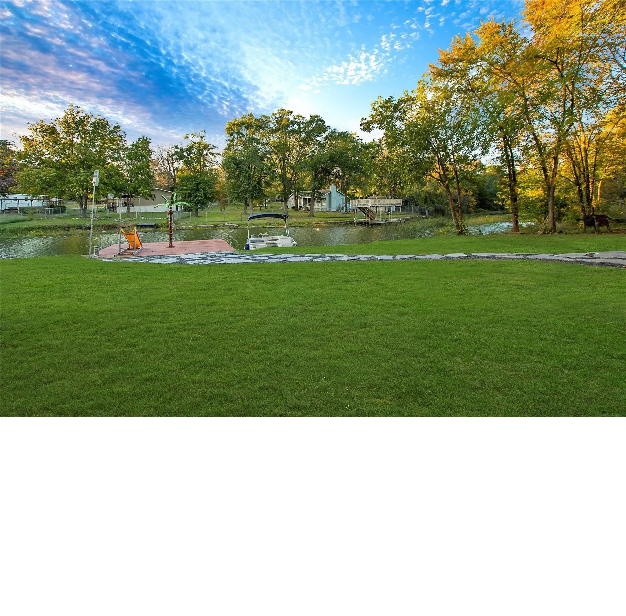 Single Family Residence For Rent in Henderson County , 166 INDIAN GAP, Mabank, Texas 75156, 6 Bedroom, 4 Bathroom, Garage spaces, 2,800 Sqft, built in 2021, mls#21387062, Real Estate Agent in Mabank, Homes For Rent in Henderson county, Homes For Rent in Mabank, Realtor in Mabank Texas, Real Estate Brokerage Independent Realty Texas, Luminita Cordes Realtor
