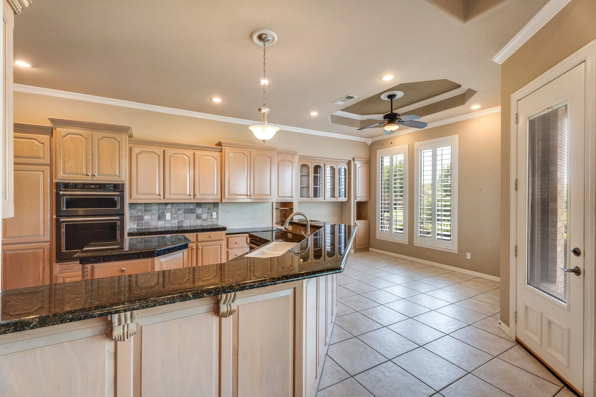Single Family Residence For Rent in Hood County , 9520 Nutcracker Court, Granbury, Texas 76049, 2 Bedroom, 3 Bathroom, 2 Garage spaces, 2,782 Sqft, built in 2001, mls#21384441, Real Estate Agent in Granbury, Homes For Rent in Hood county, Homes For Rent in Granbury, Realtor in Granbury Texas, Real Estate Brokerage Independent Realty Texas, Luminita Cordes Realtor
