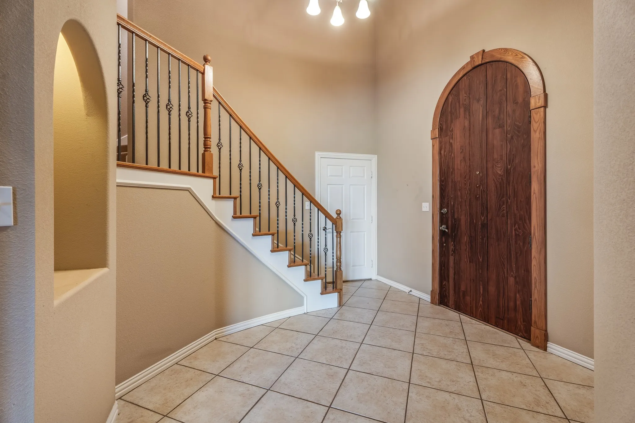 Single Family Residence For Rent in Hood County , 9520 Nutcracker Court, Granbury, Texas 76049, 2 Bedroom, 3 Bathroom, 2 Garage spaces, 2,782 Sqft, built in 2001, mls#21384441, Real Estate Agent in Granbury, Homes For Rent in Hood county, Homes For Rent in Granbury, Realtor in Granbury Texas, Real Estate Brokerage Independent Realty Texas, Luminita Cordes Realtor