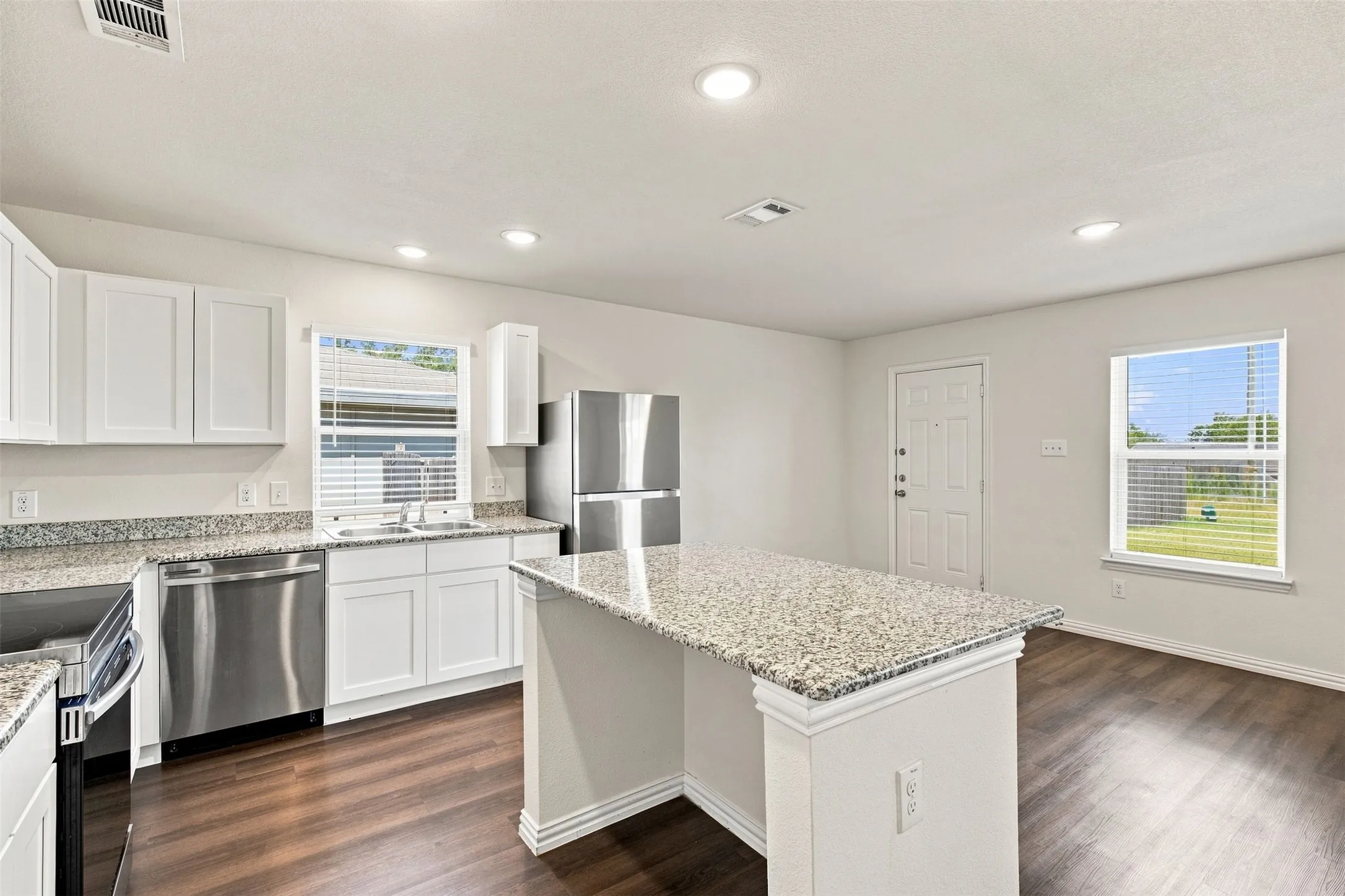 Single Family Residence For Rent in Grayson County , 413 E Hull Street, Denison, Texas 75020, 3 Bedroom, 2 Bathroom, 2 Garage spaces, 1,298 Sqft, built in 2023, mls#21387070, Real Estate Agent in Denison, Homes For Rent in Grayson county, Homes For Rent in Denison, Realtor in Denison Texas, Real Estate Brokerage Independent Realty Texas, Luminita Cordes Realtor