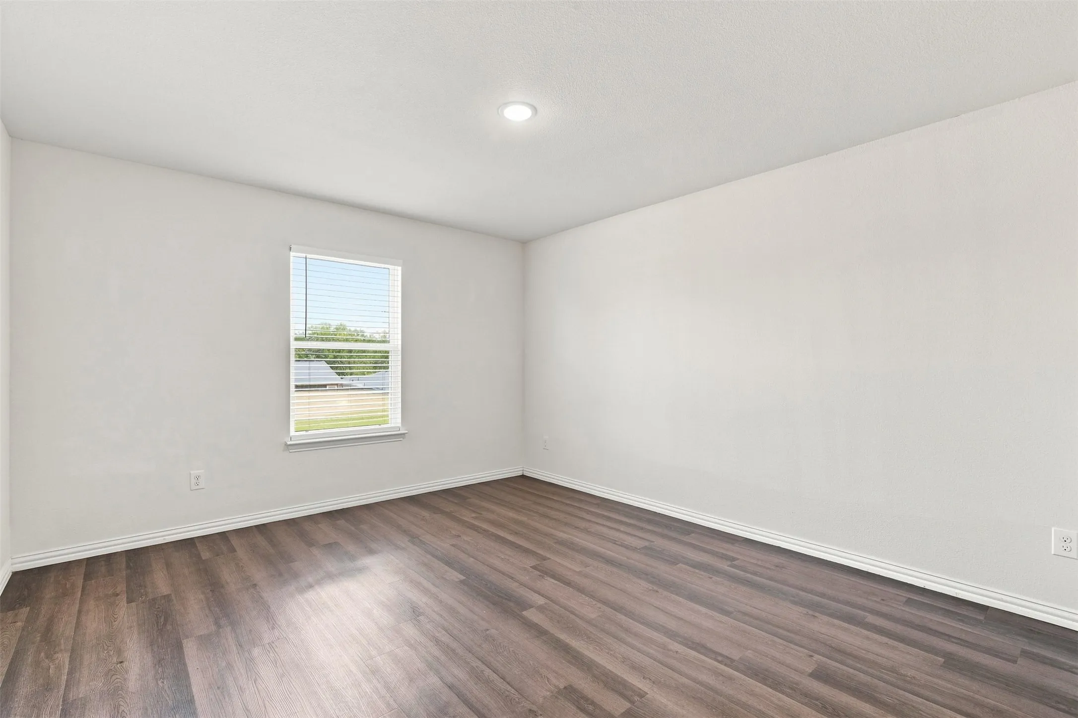 Single Family Residence For Rent in Grayson County , 413 E Hull Street, Denison, Texas 75020, 3 Bedroom, 2 Bathroom, 2 Garage spaces, 1,298 Sqft, built in 2023, mls#21387070, Real Estate Agent in Denison, Homes For Rent in Grayson county, Homes For Rent in Denison, Realtor in Denison Texas, Real Estate Brokerage Independent Realty Texas, Luminita Cordes Realtor