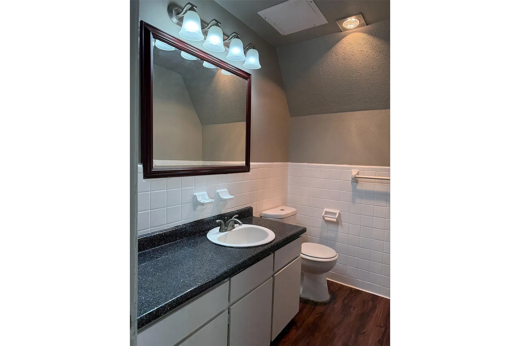 LOOK & LEASE – 1 MONTH FREE!*  REDUCED RENTS FOR OPEN HOUSE 9/19/2026 – Apply today!